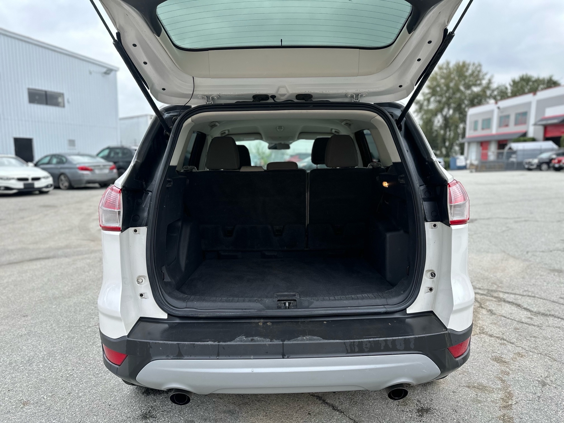 /canwestautoinc/2013-Ford-Escape-43400058606195135.jpg