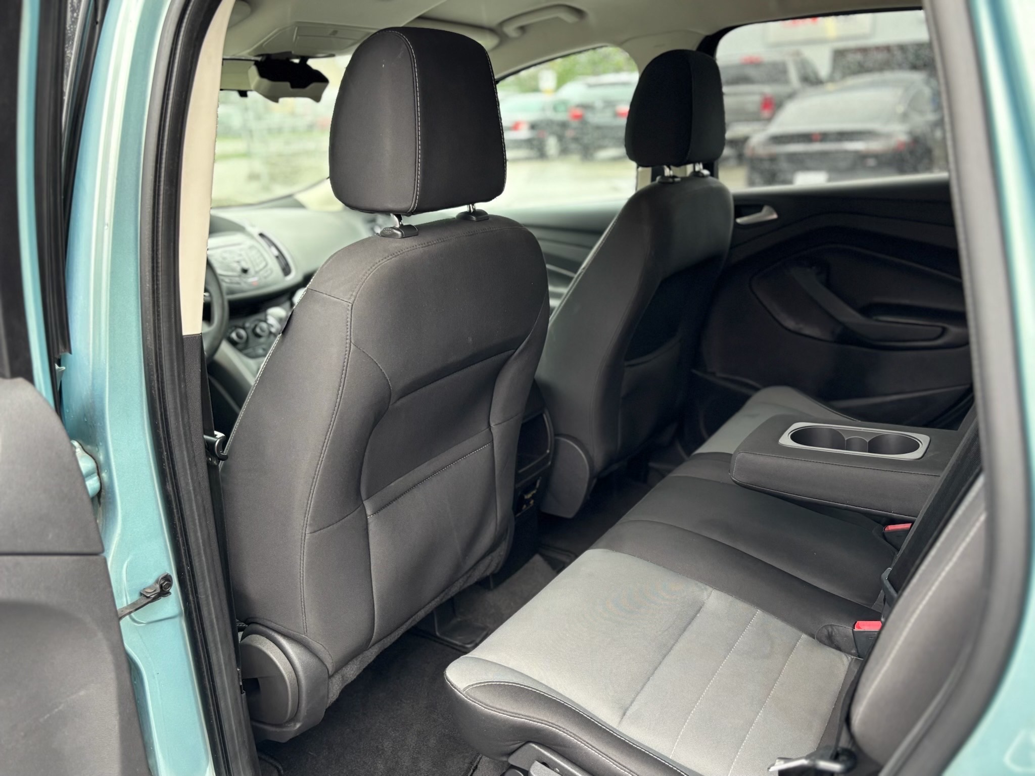 /canwestautoinc/2013-Ford-Escape-4915938059342366.jpg