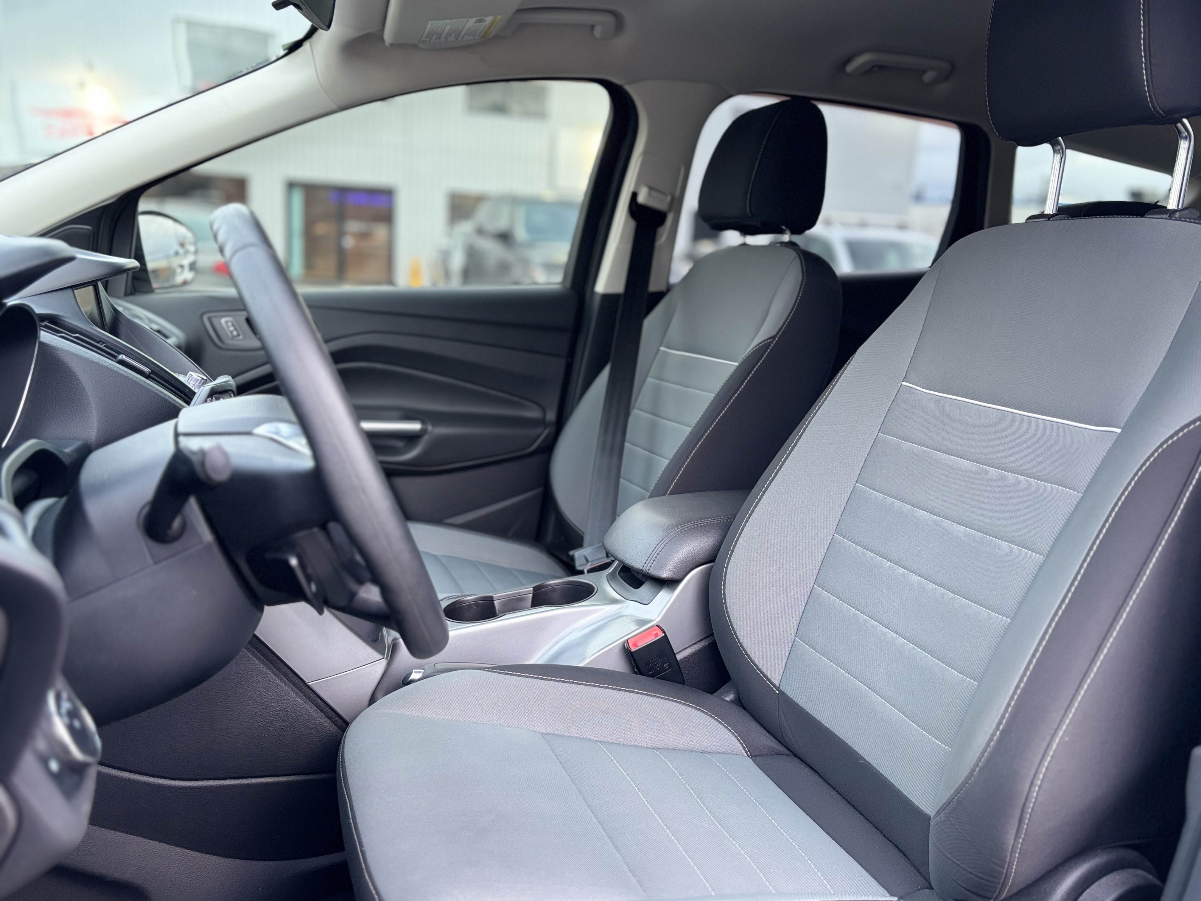 /canwestautoinc/2013-Ford-Escape-5232292663276463.jpg