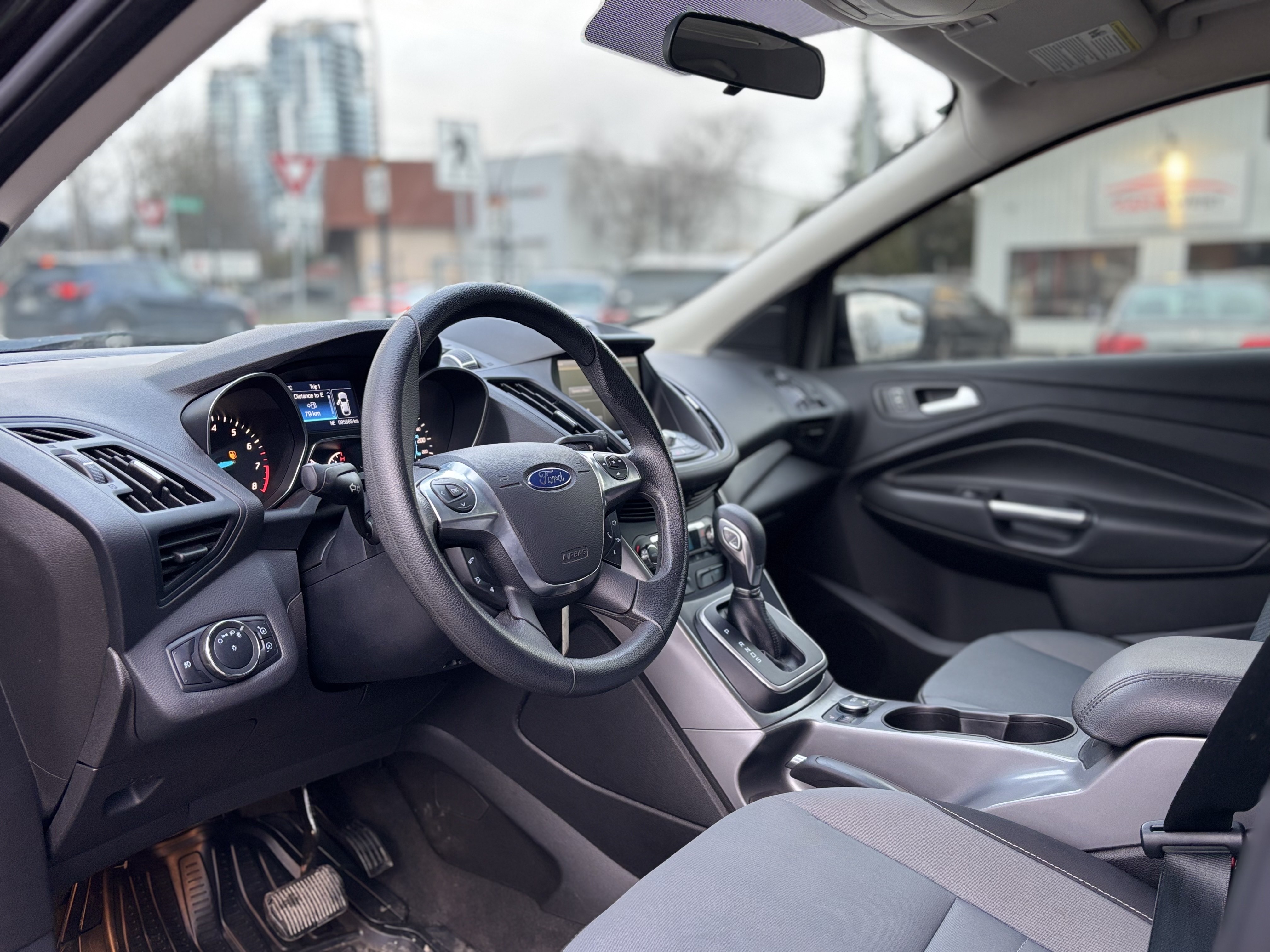 /canwestautoinc/2013-Ford-Escape-5901874267662928.jpg