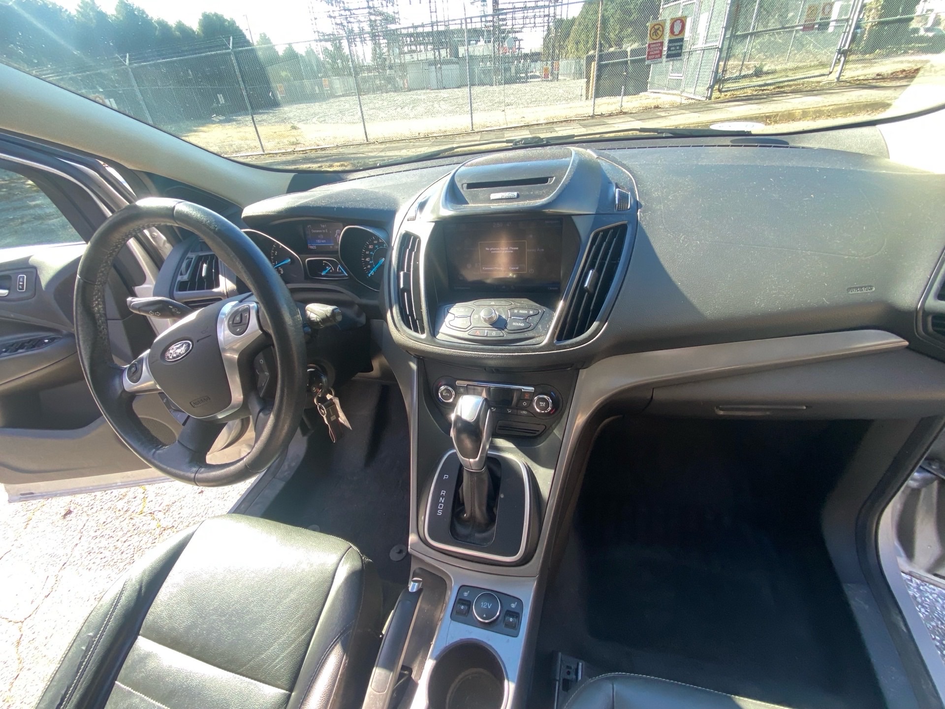 /canwestautoinc/2013-Ford-Escape-618196236863513.jpg