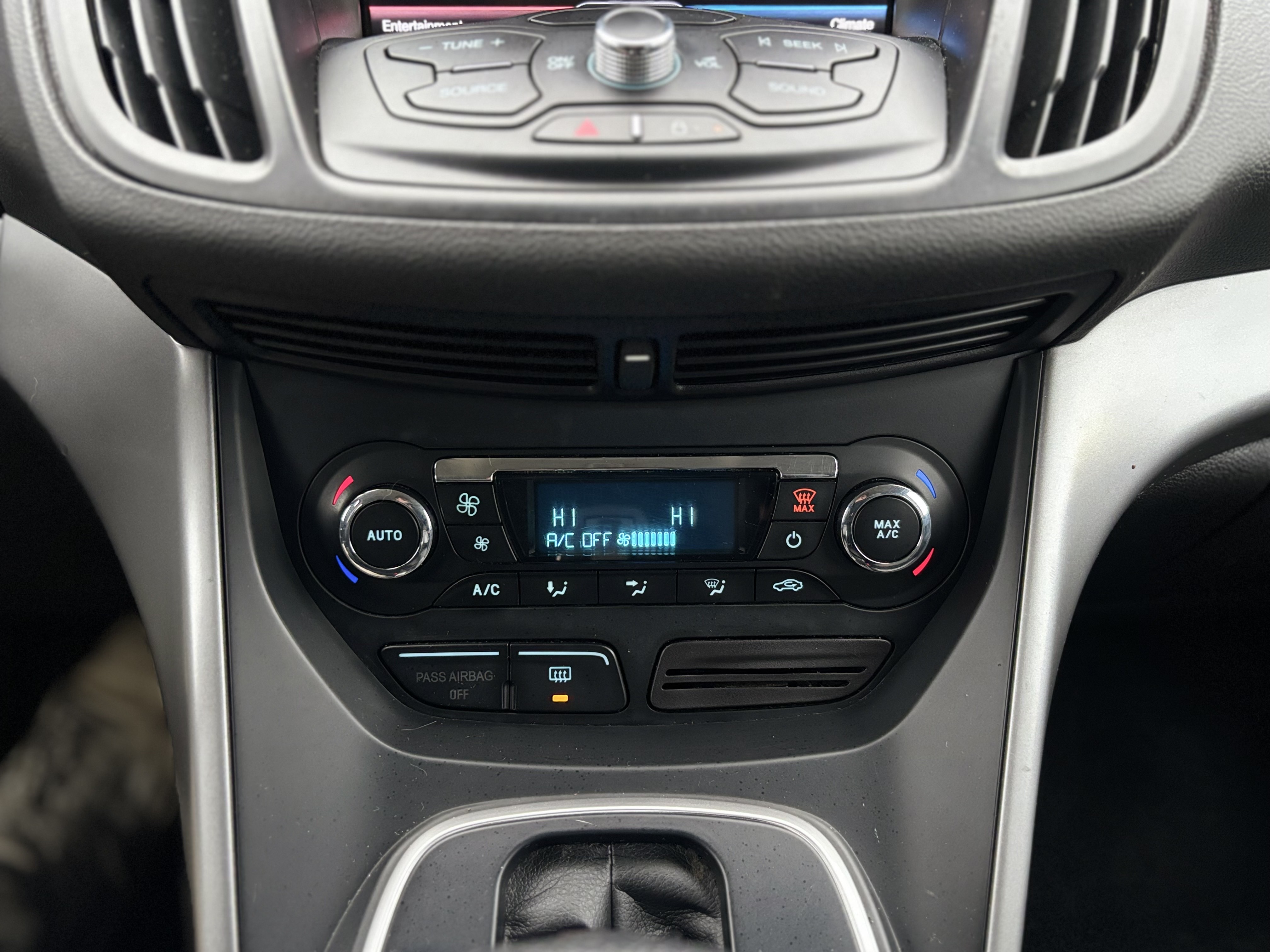 /canwestautoinc/2013-Ford-Escape-6947326984749032.jpg