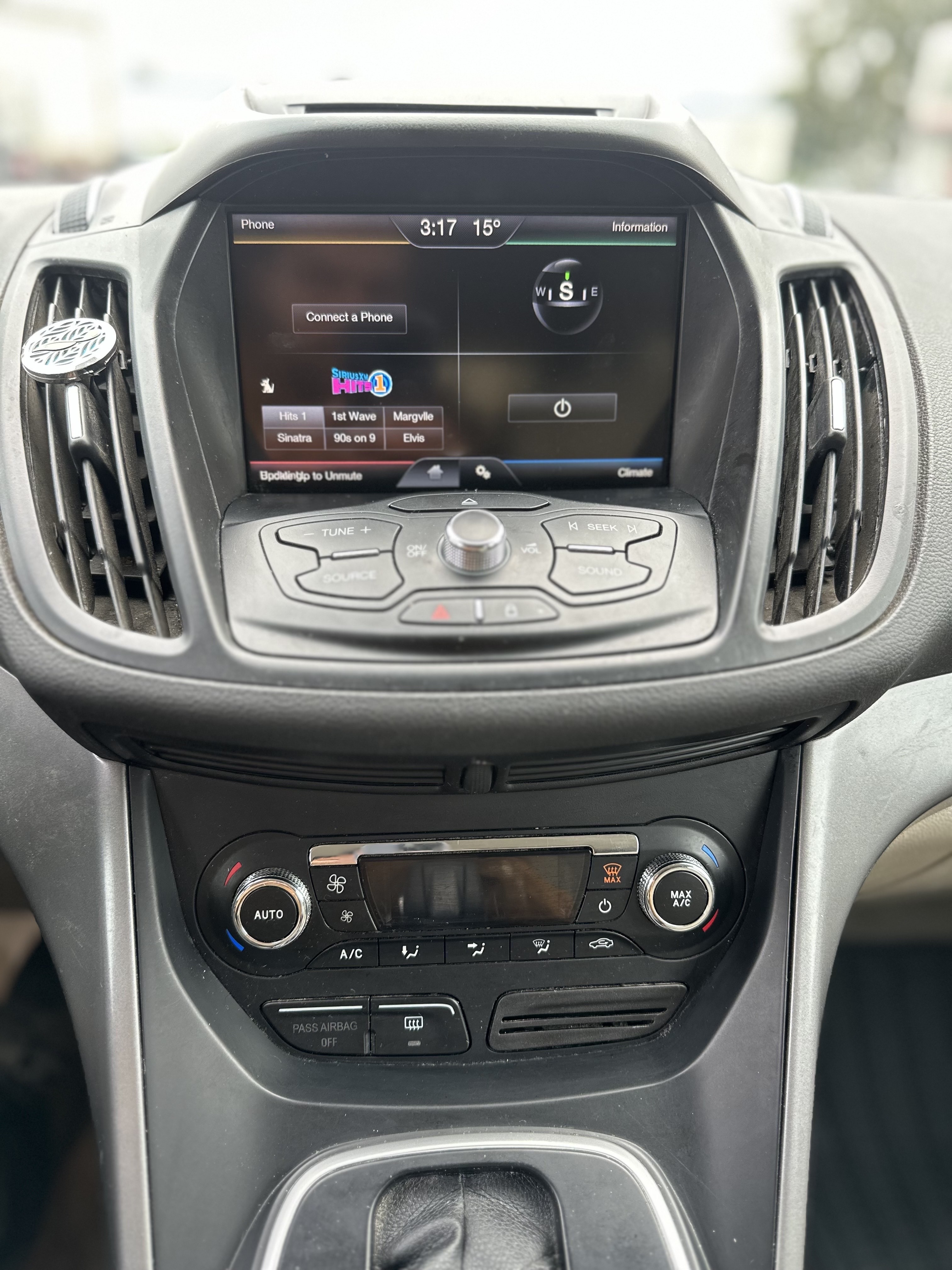 /canwestautoinc/2013-Ford-Escape-7528640352243388.jpg
