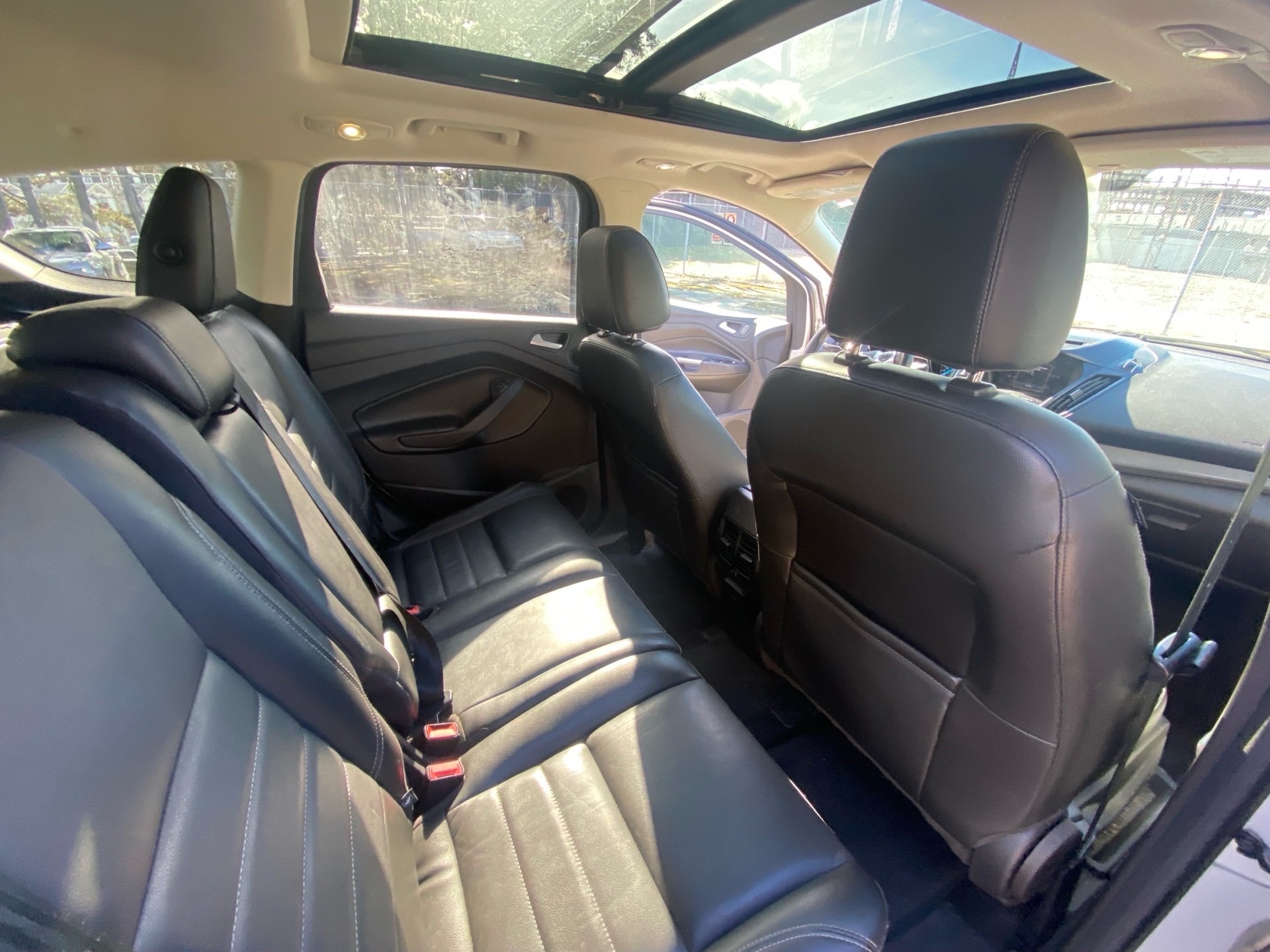 /canwestautoinc/2013-Ford-Escape-7689352247181978.jpg