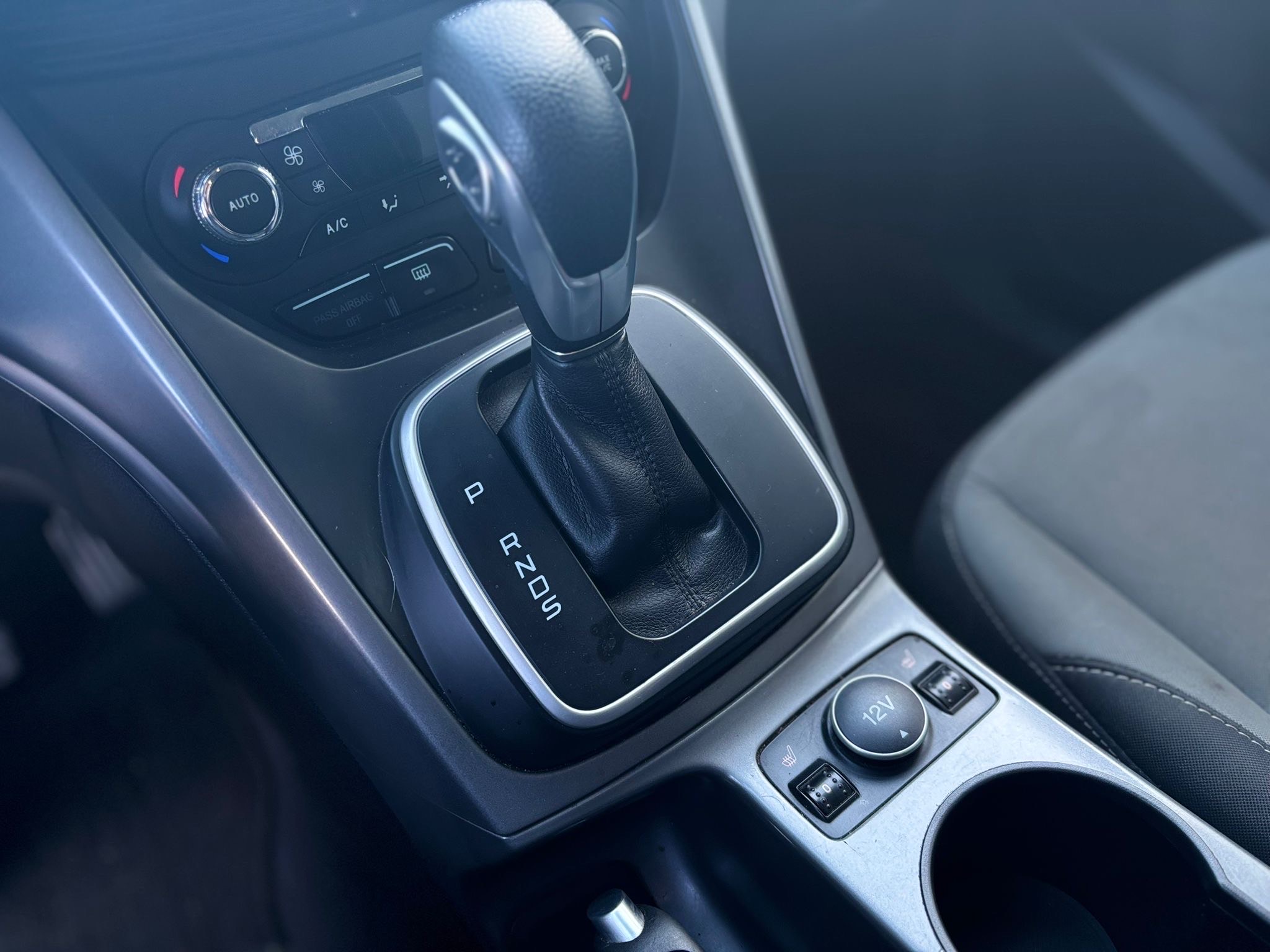 /canwestautoinc/2013-Ford-Escape-8154452638934131.jpg