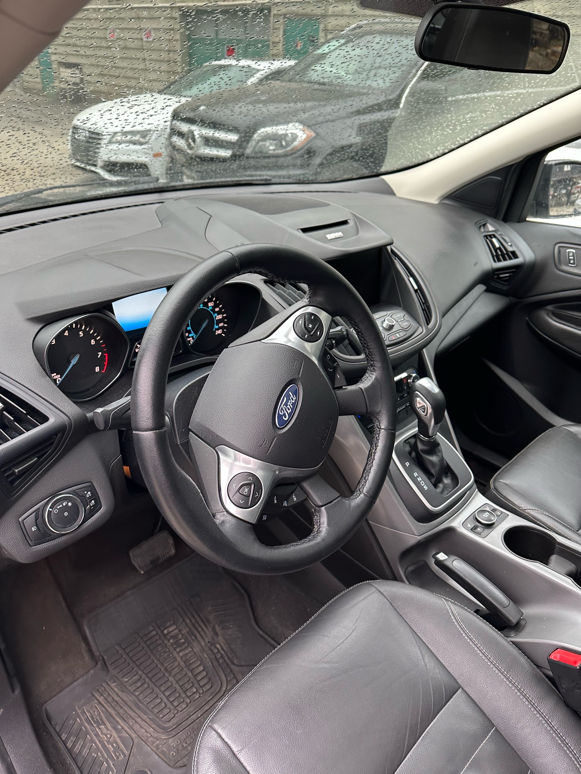 /canwestautoinc/2013-Ford-Escape-9862725891204334.jpg