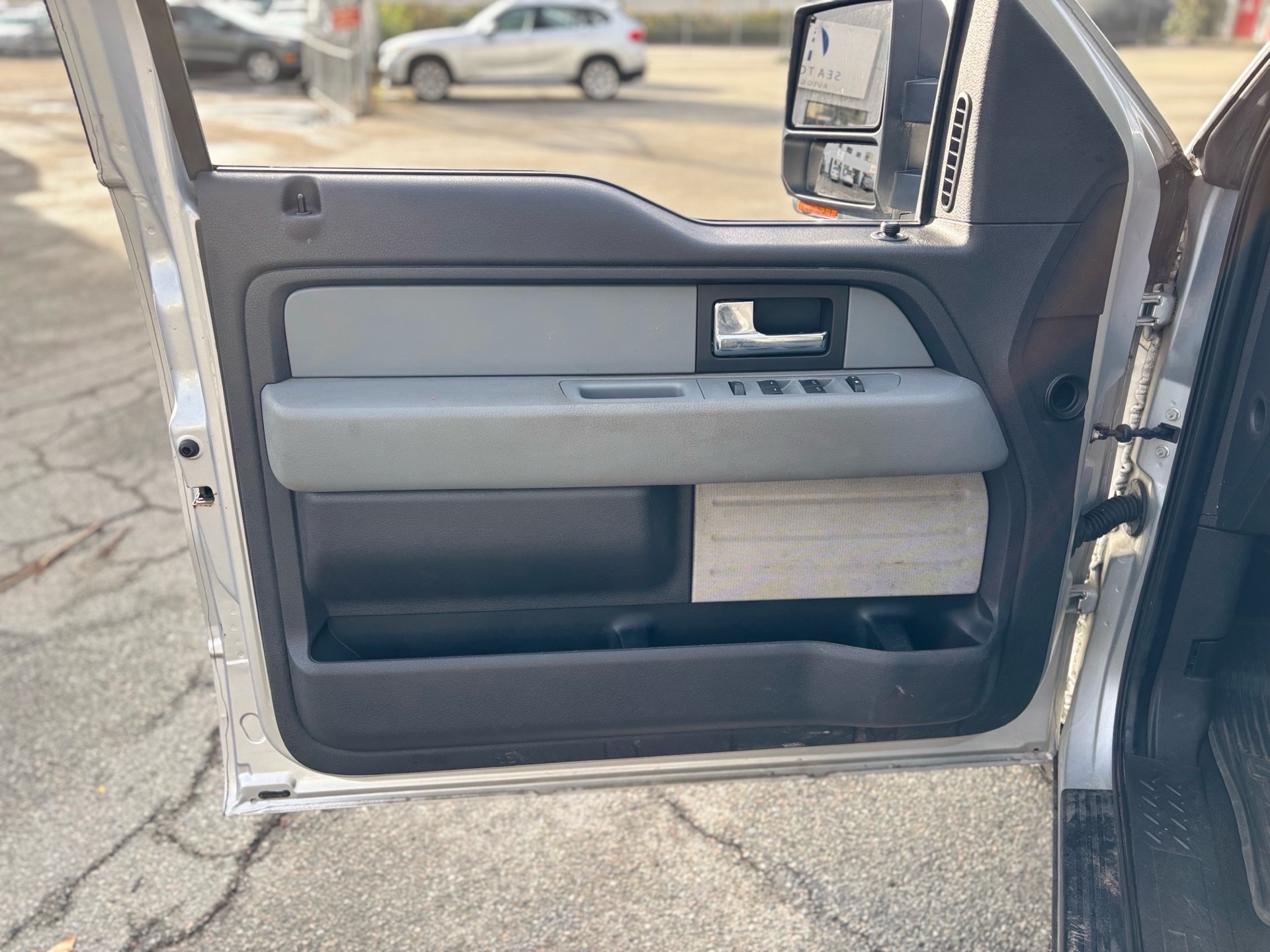 /canwestautoinc/2013-Ford-F-150-4654603194944107.jpg