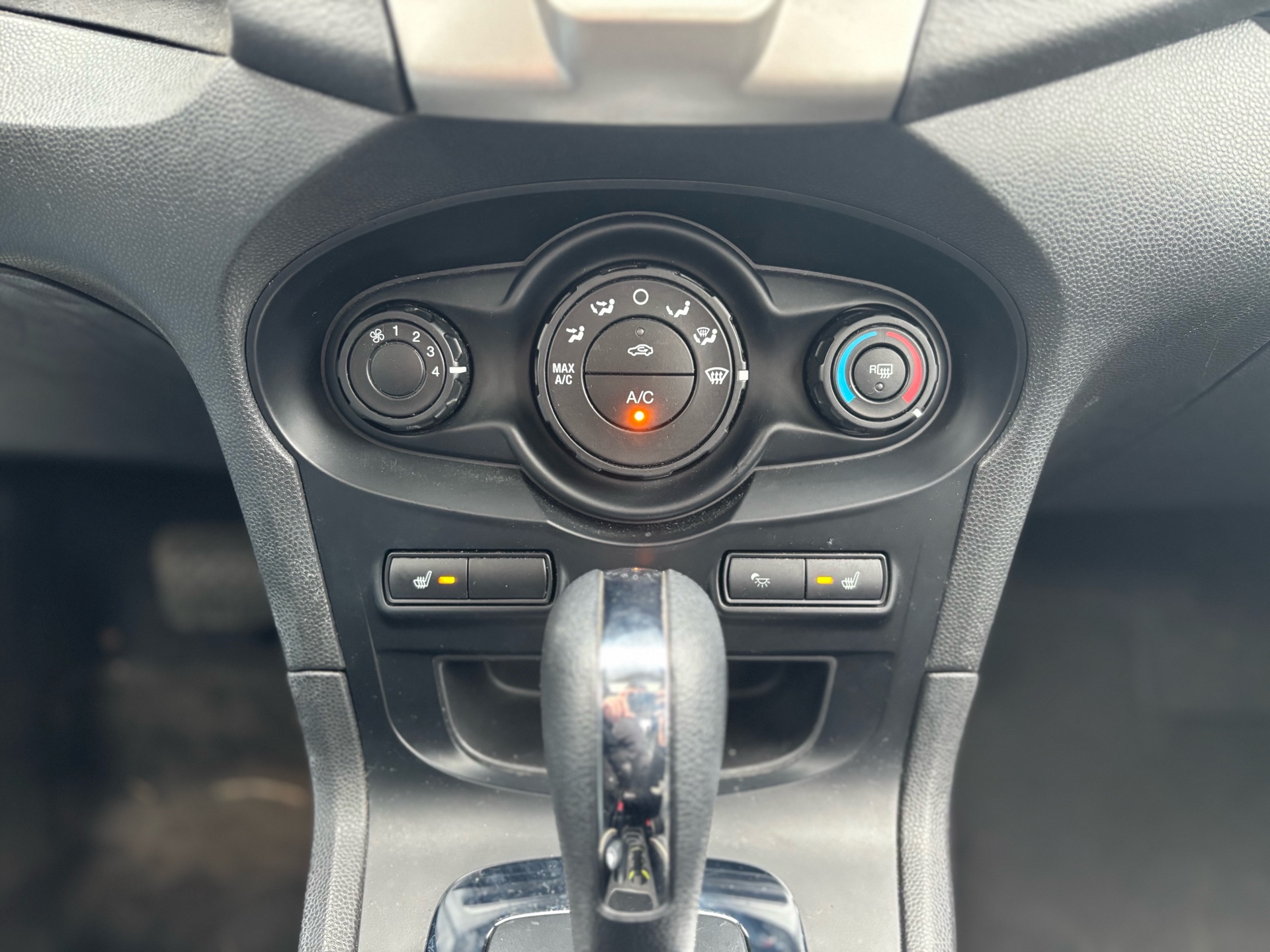 /canwestautoinc/2013-Ford-Fiesta-8177055547641217.jpg