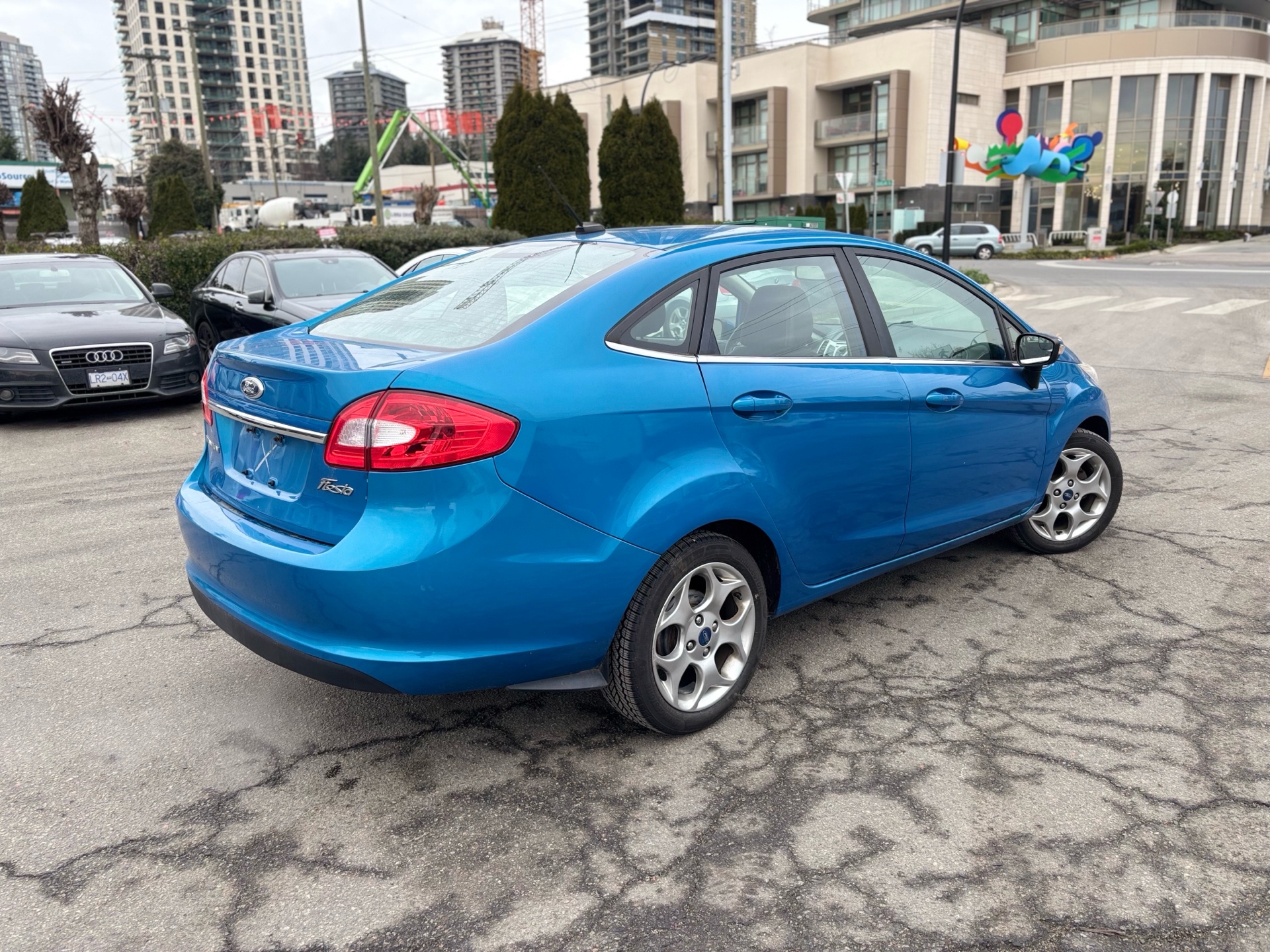 /canwestautoinc/2013-Ford-Fiesta-8566391005541067.jpg