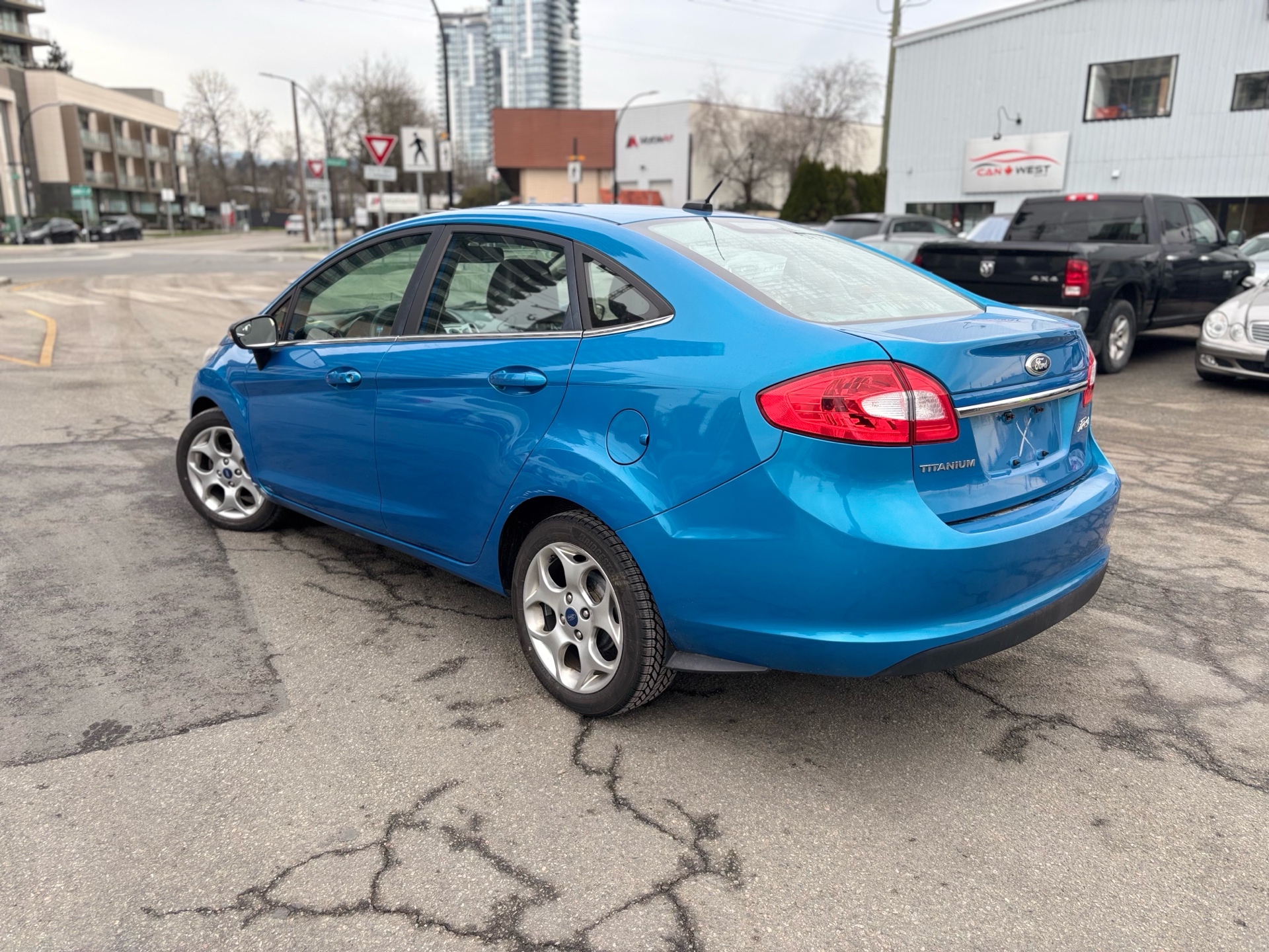 /canwestautoinc/2013-Ford-Fiesta-8801887772485091.jpg