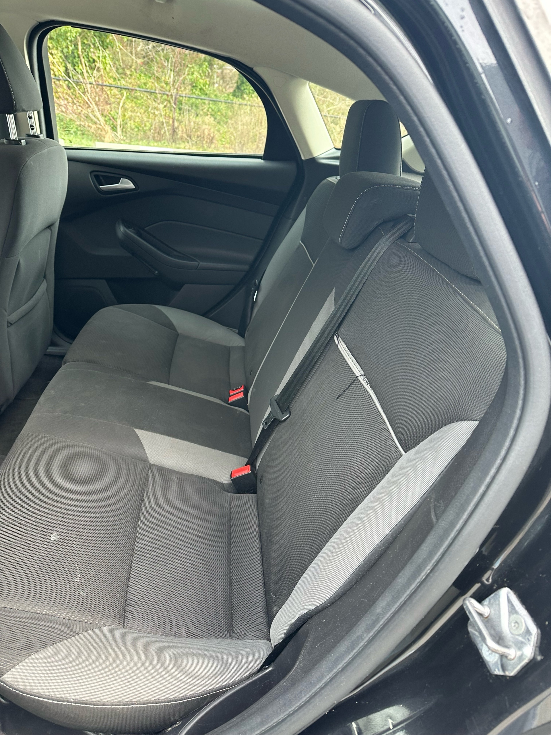 /canwestautoinc/2013-Ford-Focus-43064048324177717.jpg