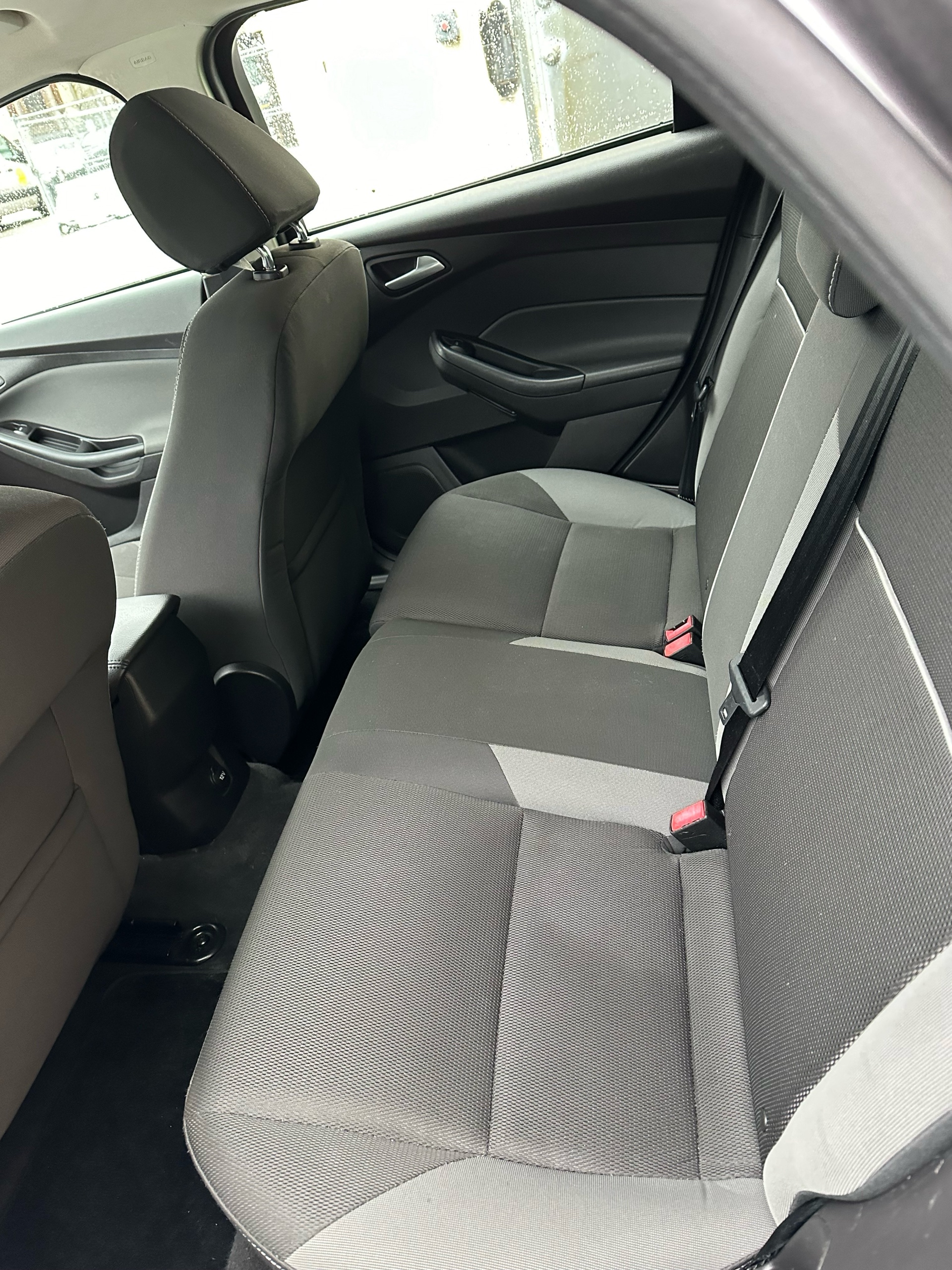 /canwestautoinc/2013-Ford-Focus-5601507272075967.jpg