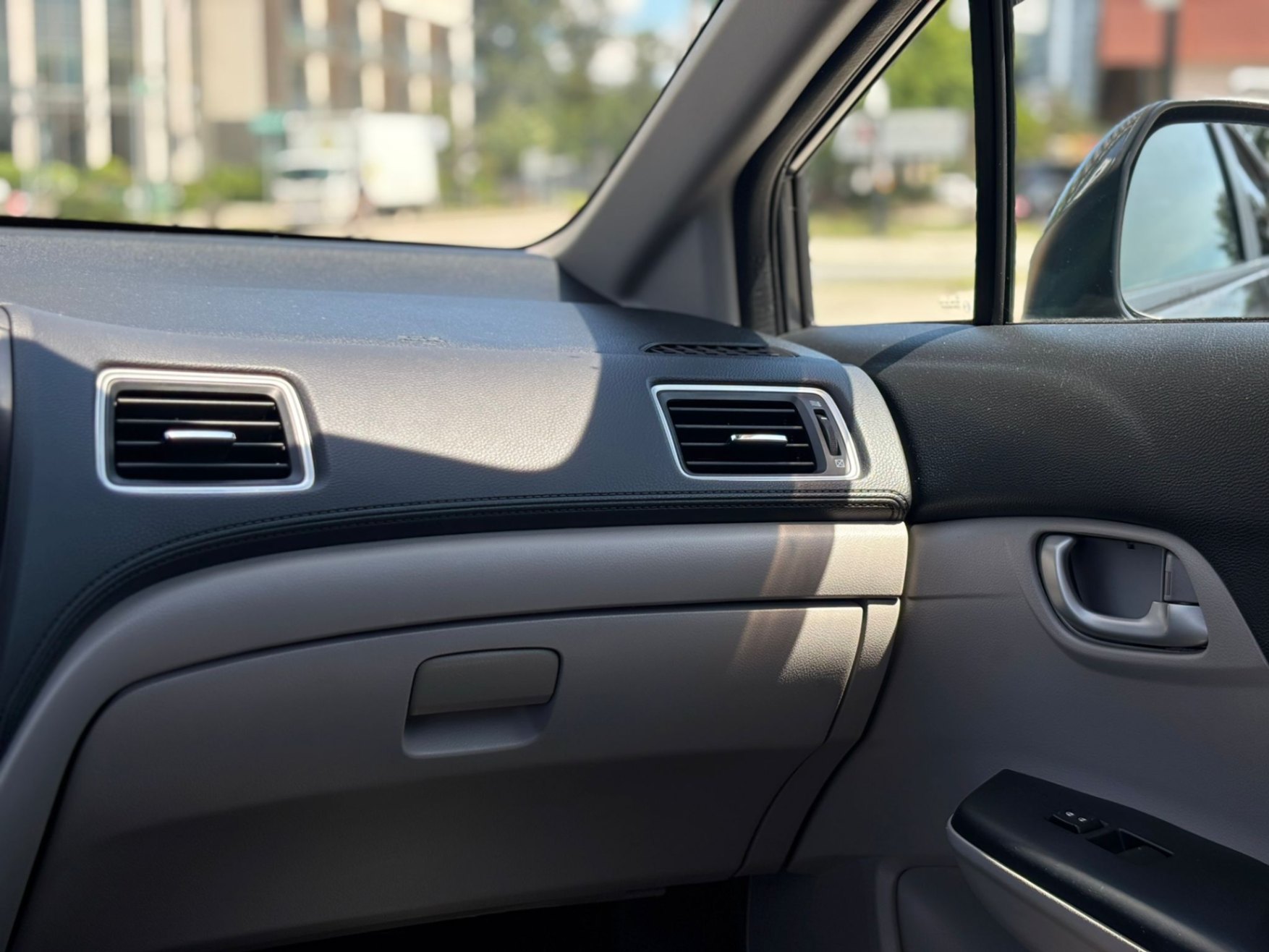 /canwestautoinc/2013-Honda-Civic-18284501885828308.jpg