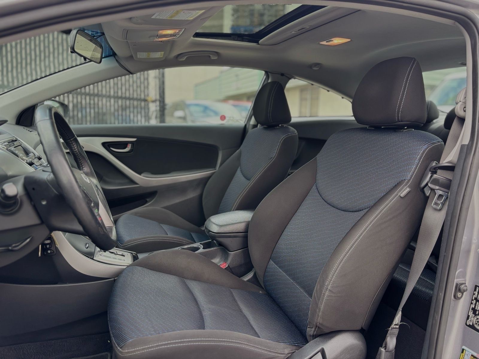/canwestautoinc/2013-Hyundai-Elantra-5262120421682126.jpg