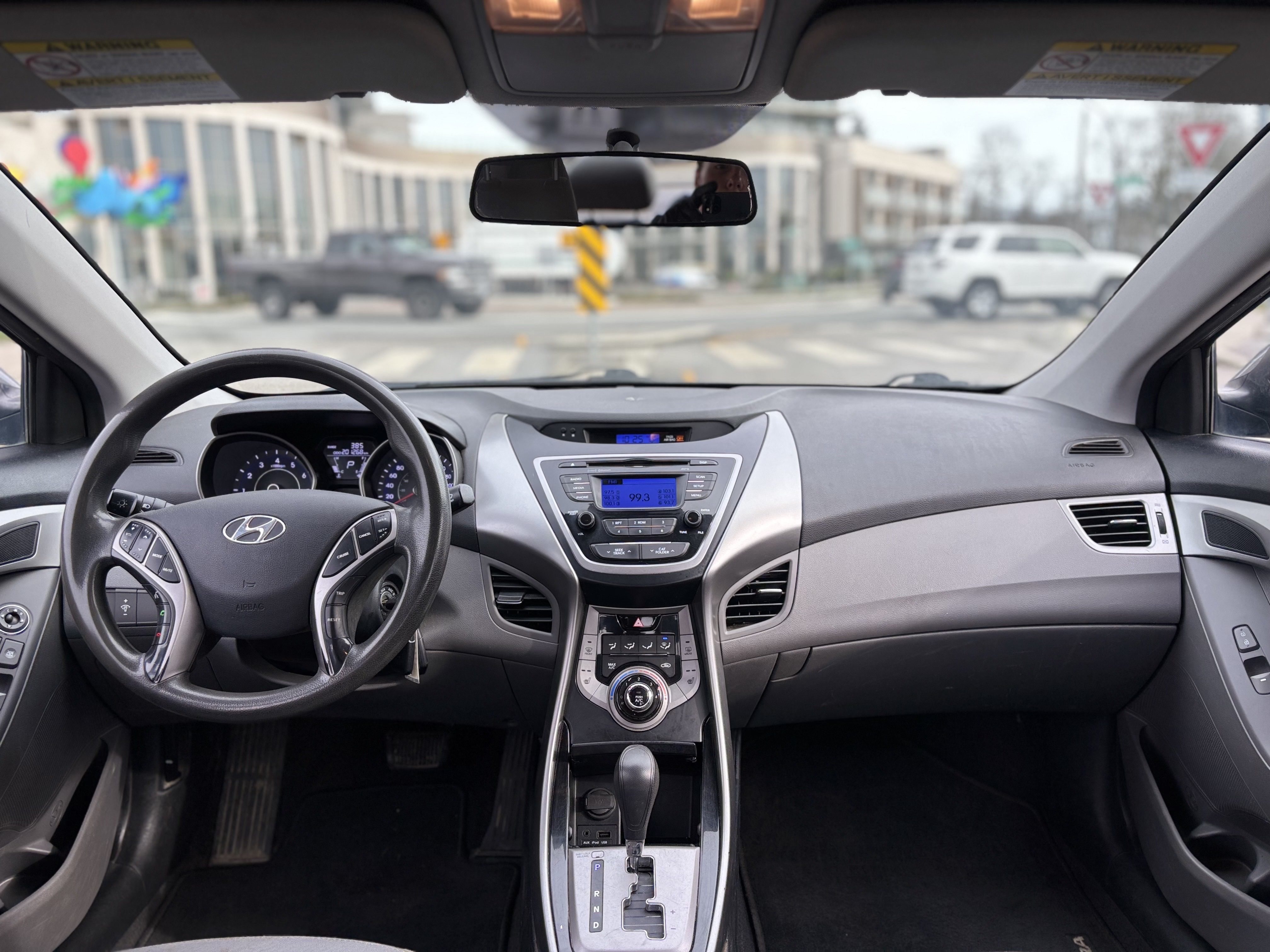 /canwestautoinc/2013-Hyundai-Elantra-5431915974742152.jpg