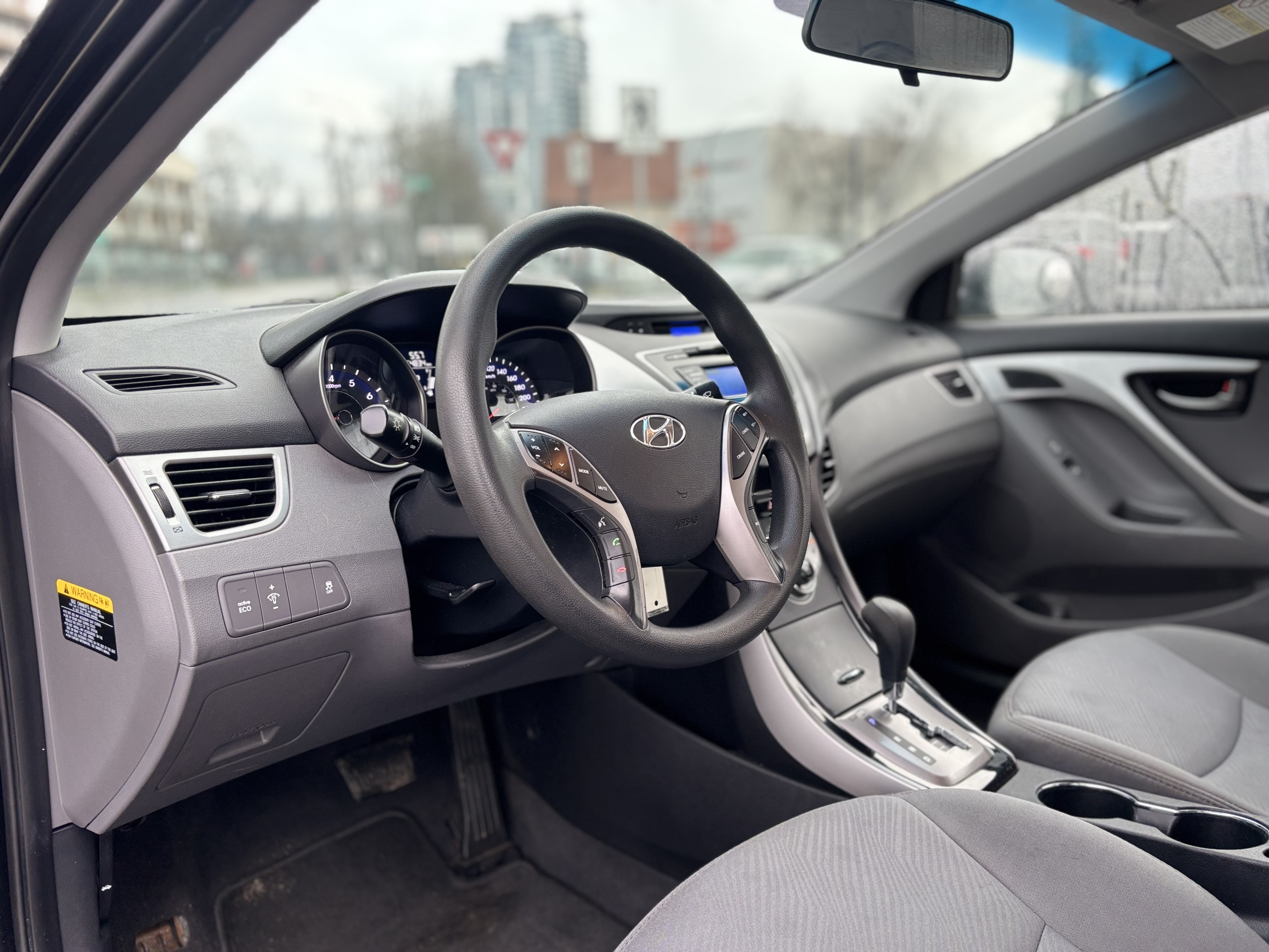 /canwestautoinc/2013-Hyundai-Elantra-6435017974356907.jpg