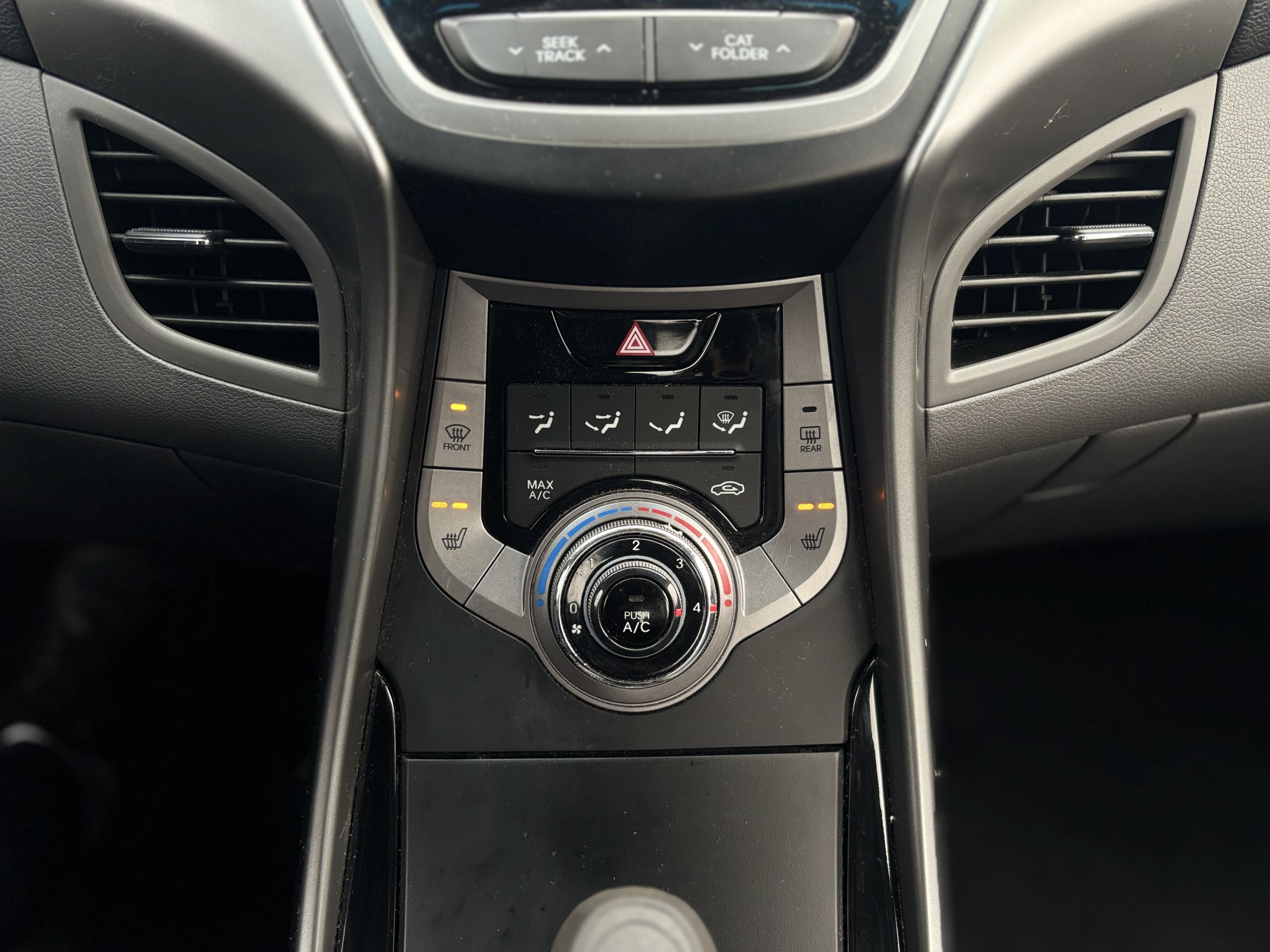/canwestautoinc/2013-Hyundai-Elantra-7443977510319975.jpg