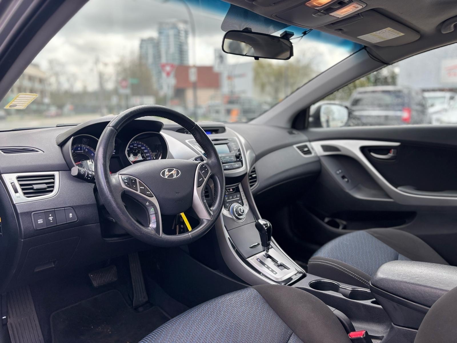 /canwestautoinc/2013-Hyundai-Elantra-9071632905467562.jpg