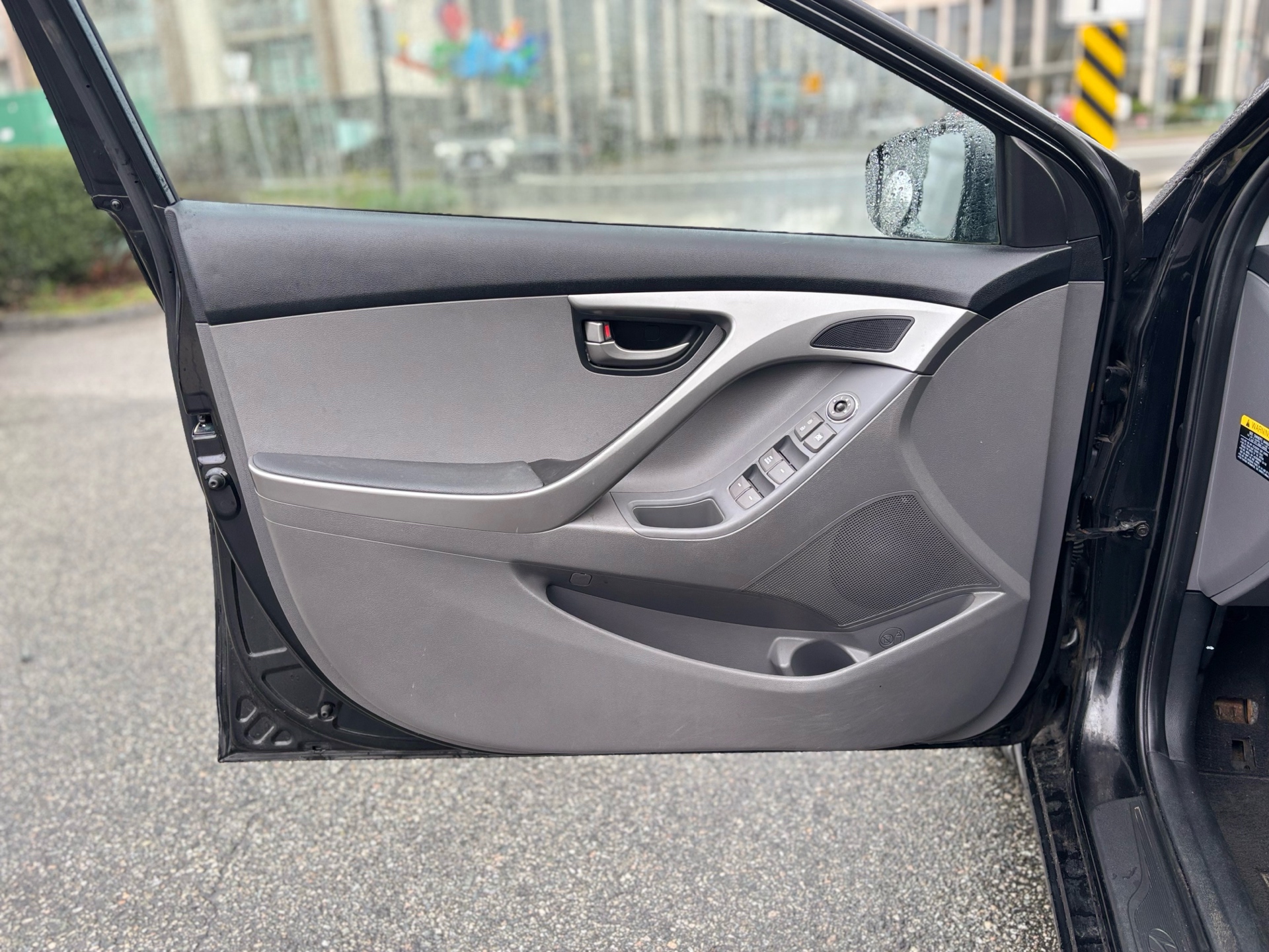 /canwestautoinc/2013-Hyundai-Elantra-9748664123880735.jpg