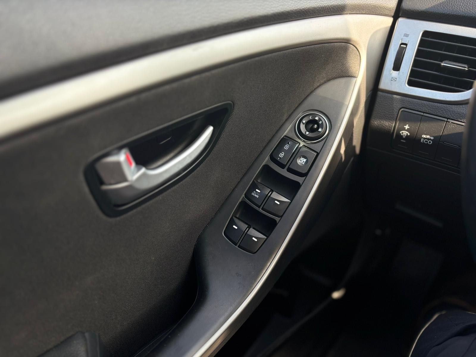 /canwestautoinc/2013-Hyundai-ElantraGT-02661446244425547.jpg