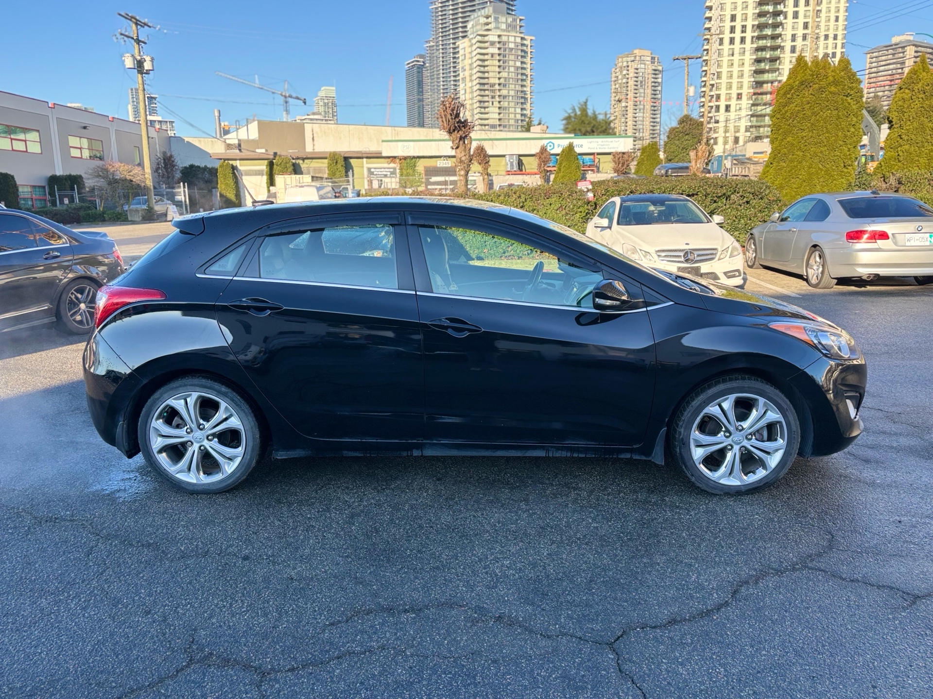 /canwestautoinc/2013-Hyundai-ElantraGT-8724261614001798.jpg