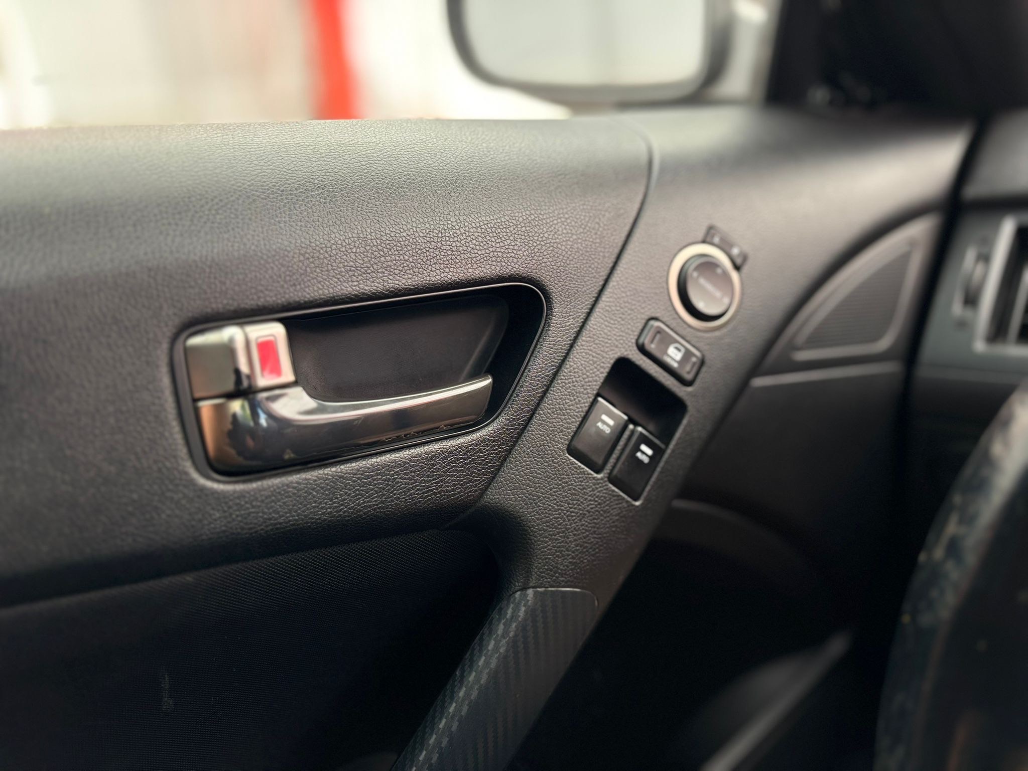 /canwestautoinc/2013-Hyundai-Genesis-3402956498476246.jpg