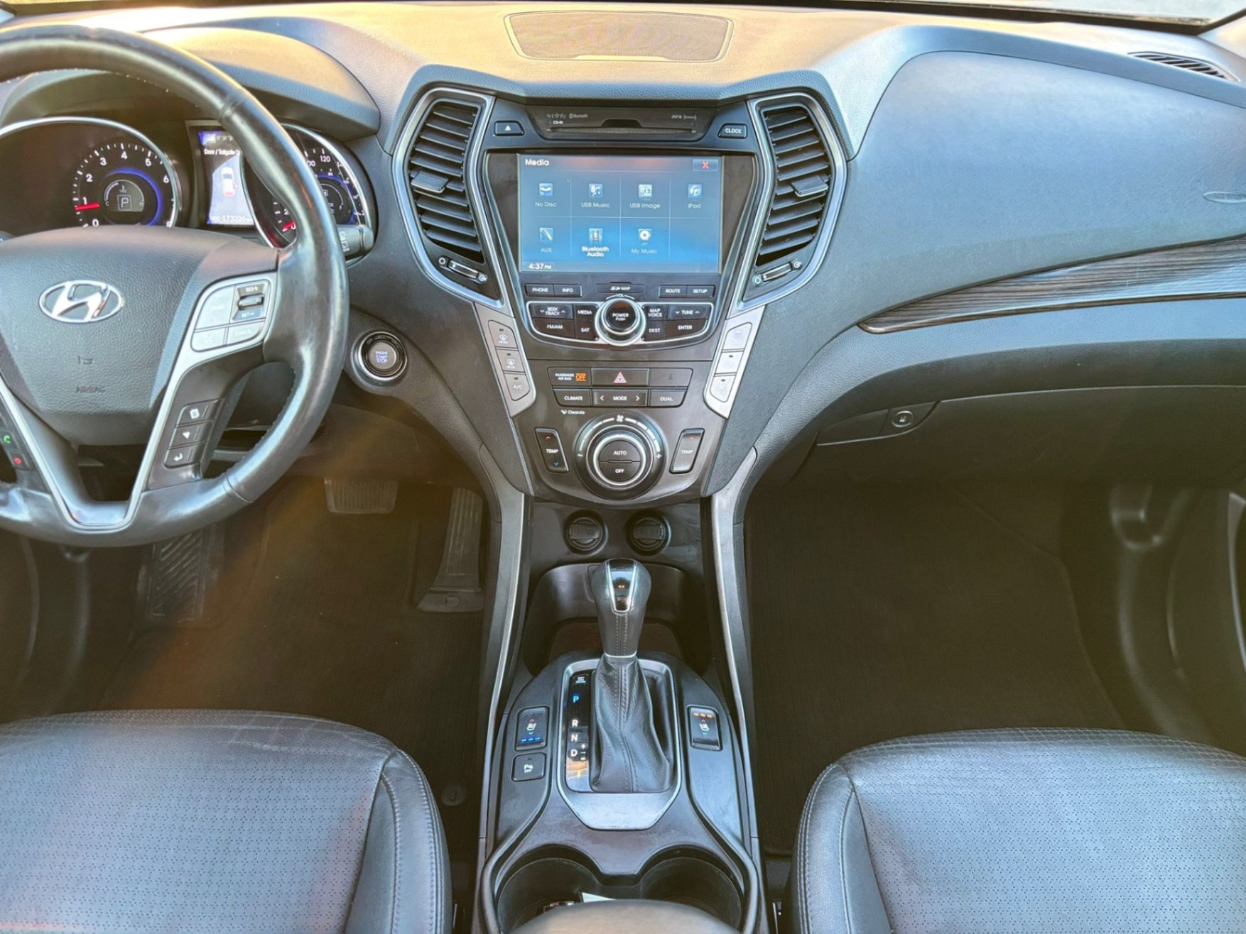 /canwestautoinc/2013-Hyundai-SantaFe-19337757593056515.jpg