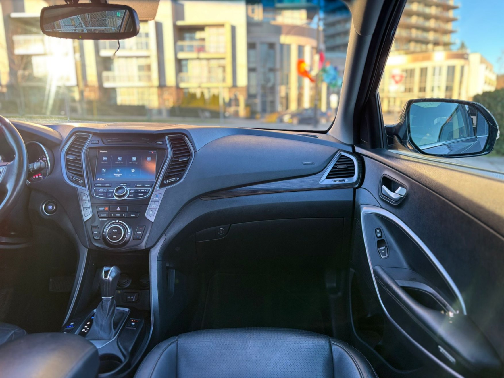 /canwestautoinc/2013-Hyundai-SantaFe-21703806877967424.jpg