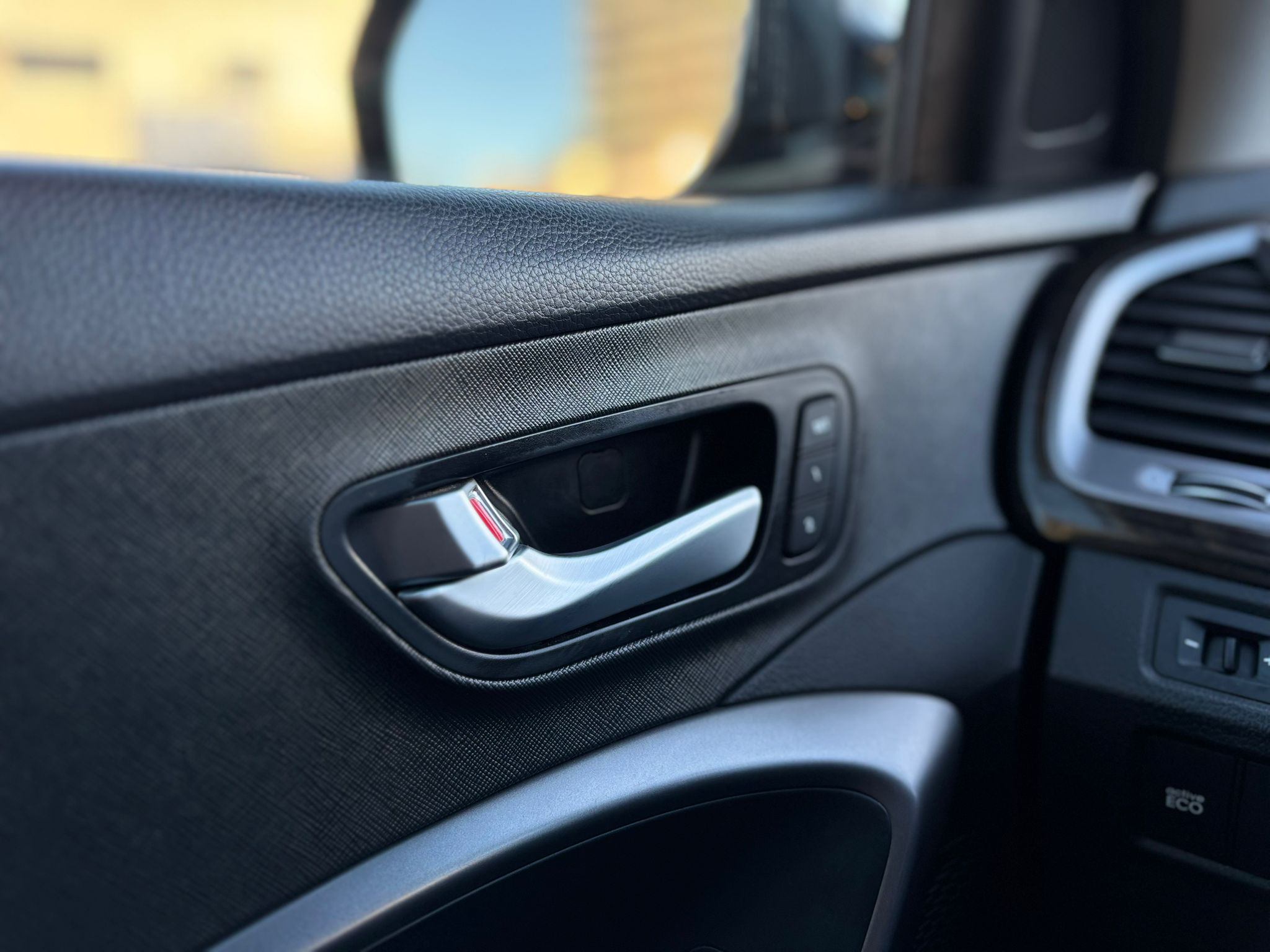 /canwestautoinc/2013-Hyundai-SantaFe-8533203715785036.jpg