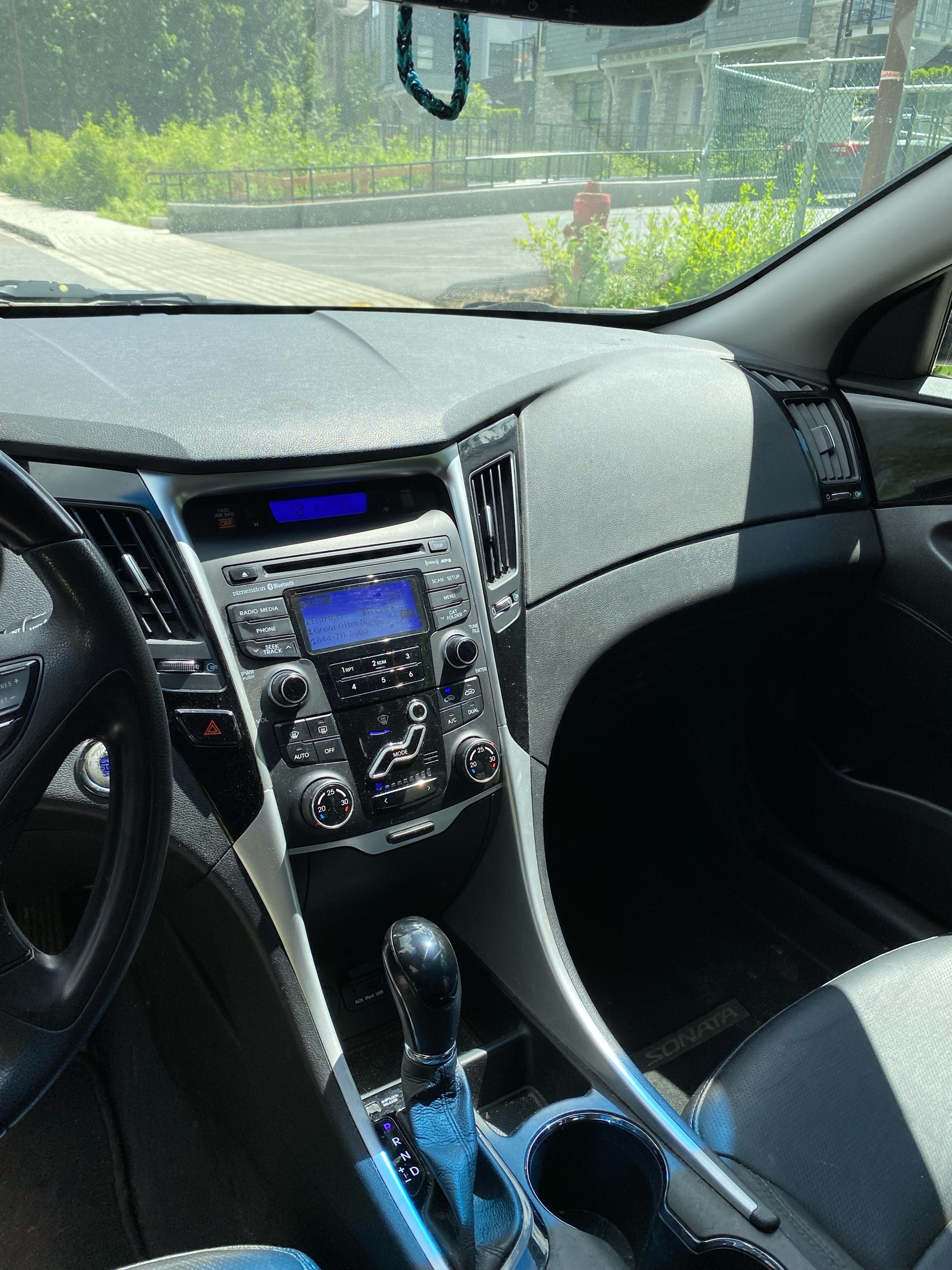 /canwestautoinc/2013-Hyundai-Sonata-23975371271100054.jpg
