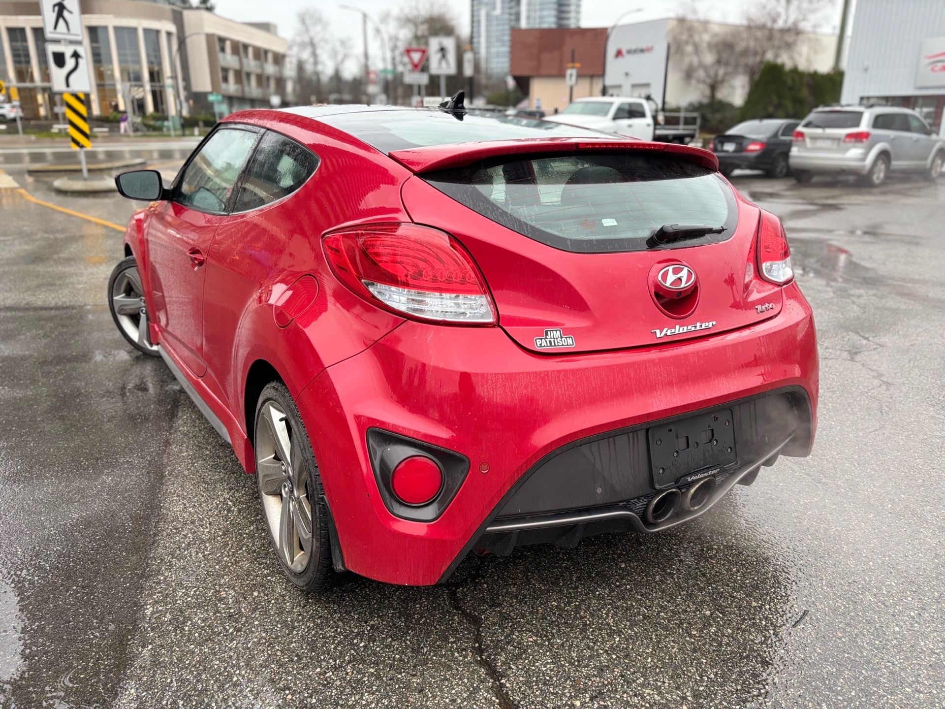 /canwestautoinc/2013-Hyundai-Veloster-07264250246046622.jpg