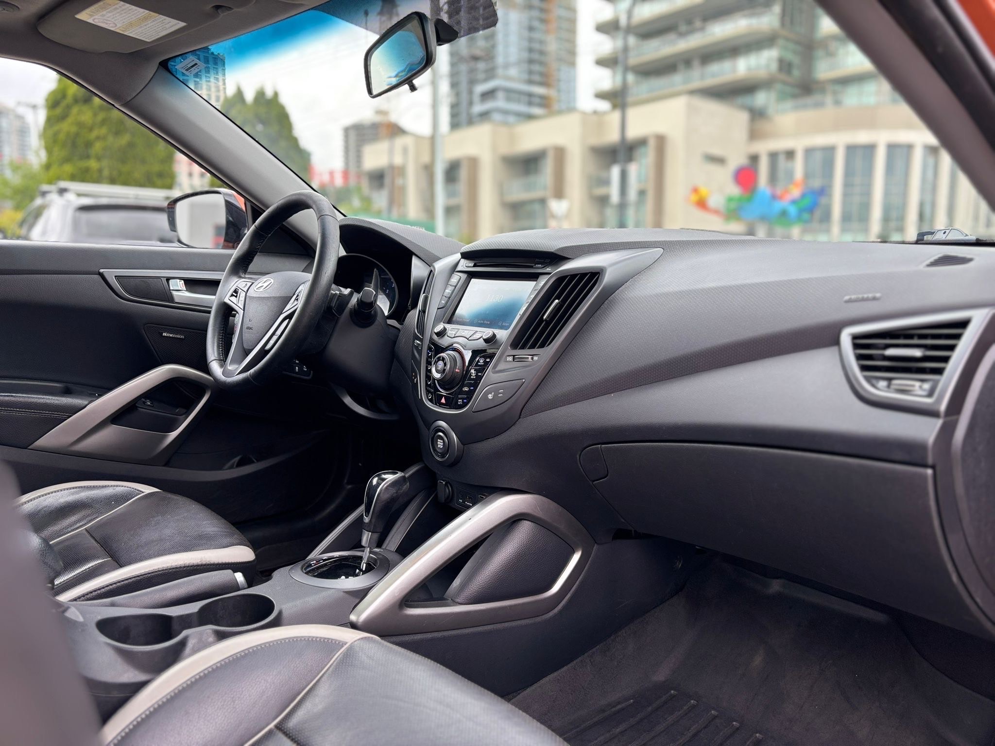 /canwestautoinc/2013-Hyundai-Veloster-4529322743752646.jpg