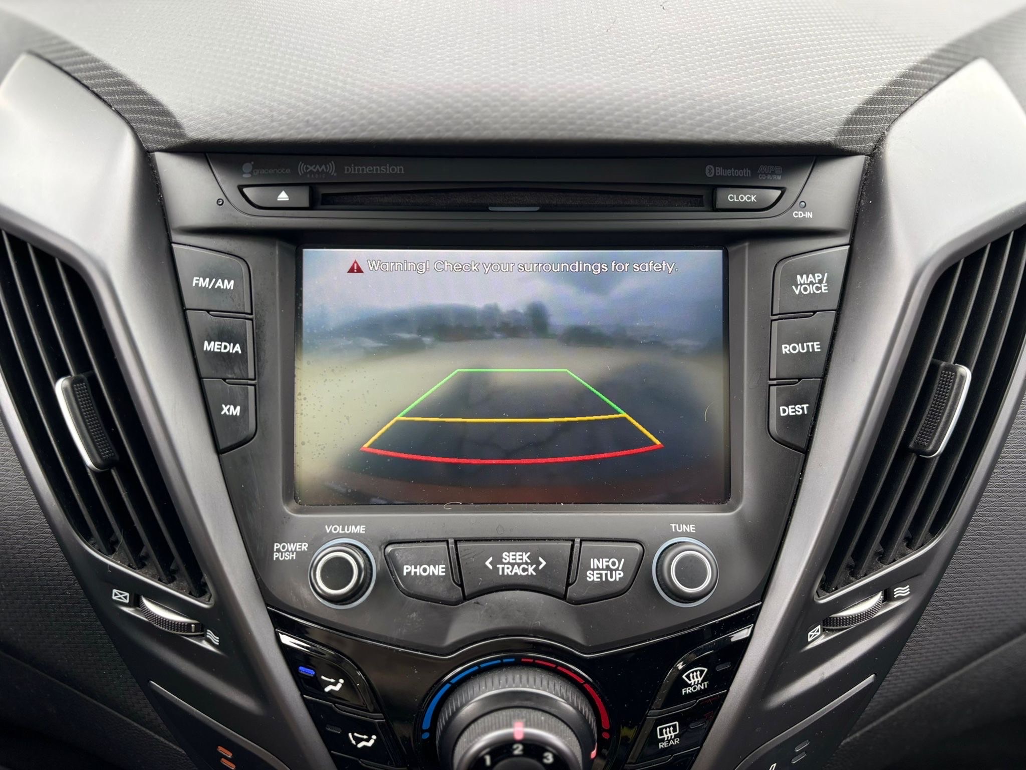 /canwestautoinc/2013-Hyundai-Veloster-4977457125650364.jpg