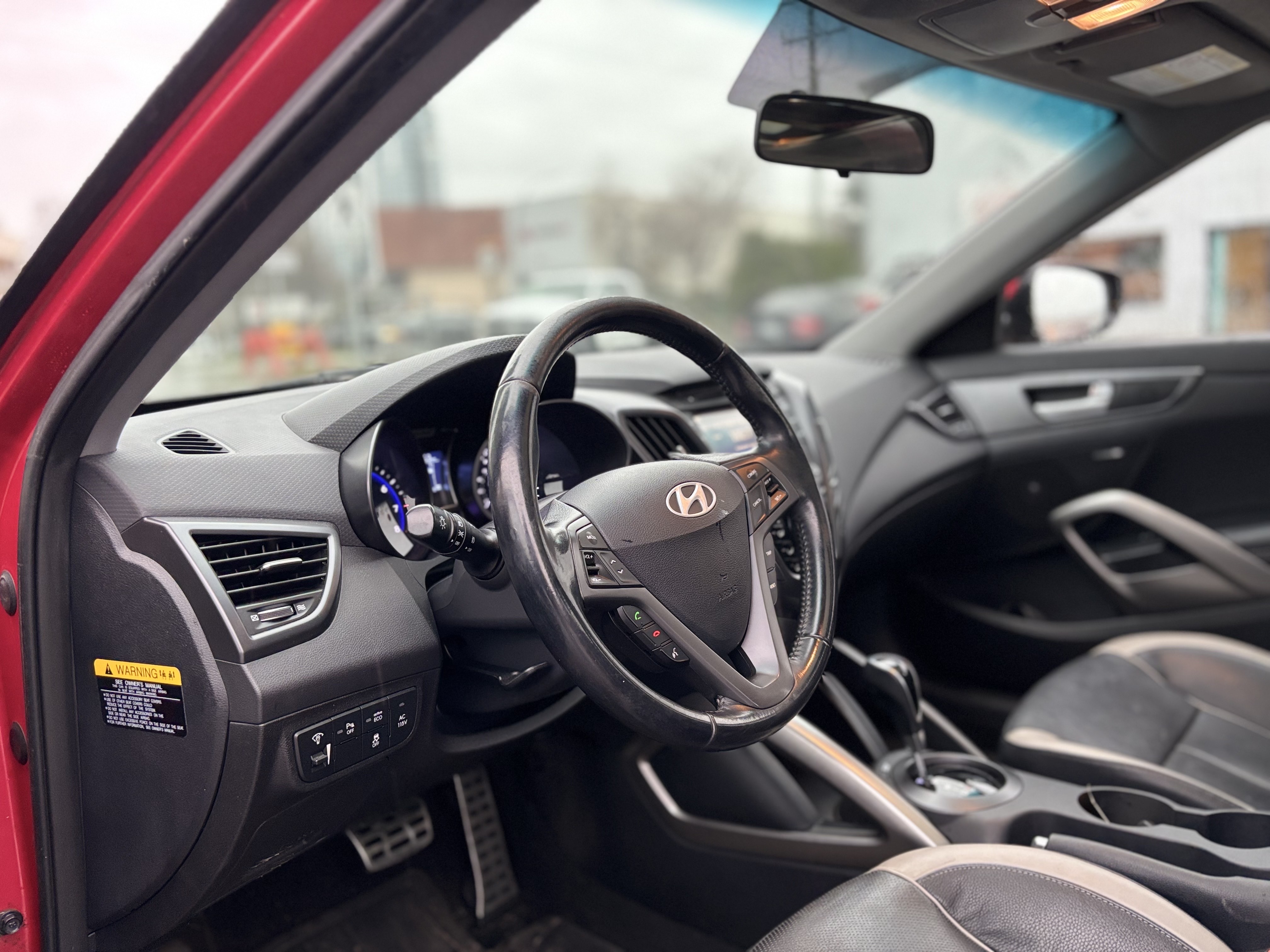 /canwestautoinc/2013-Hyundai-Veloster-8896677359837364.jpg