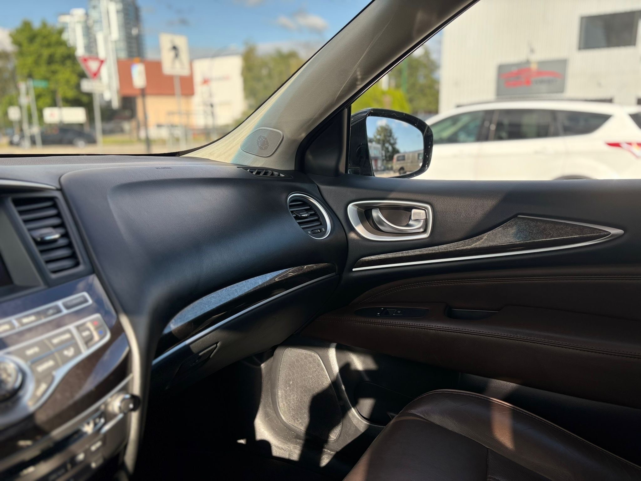 /canwestautoinc/2013-INFINITI-JX35-18688290350149828.jpg