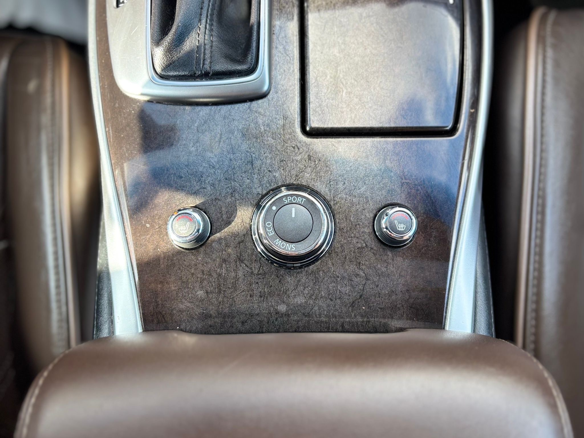 /canwestautoinc/2013-INFINITI-JX35-9838317271897412.jpg