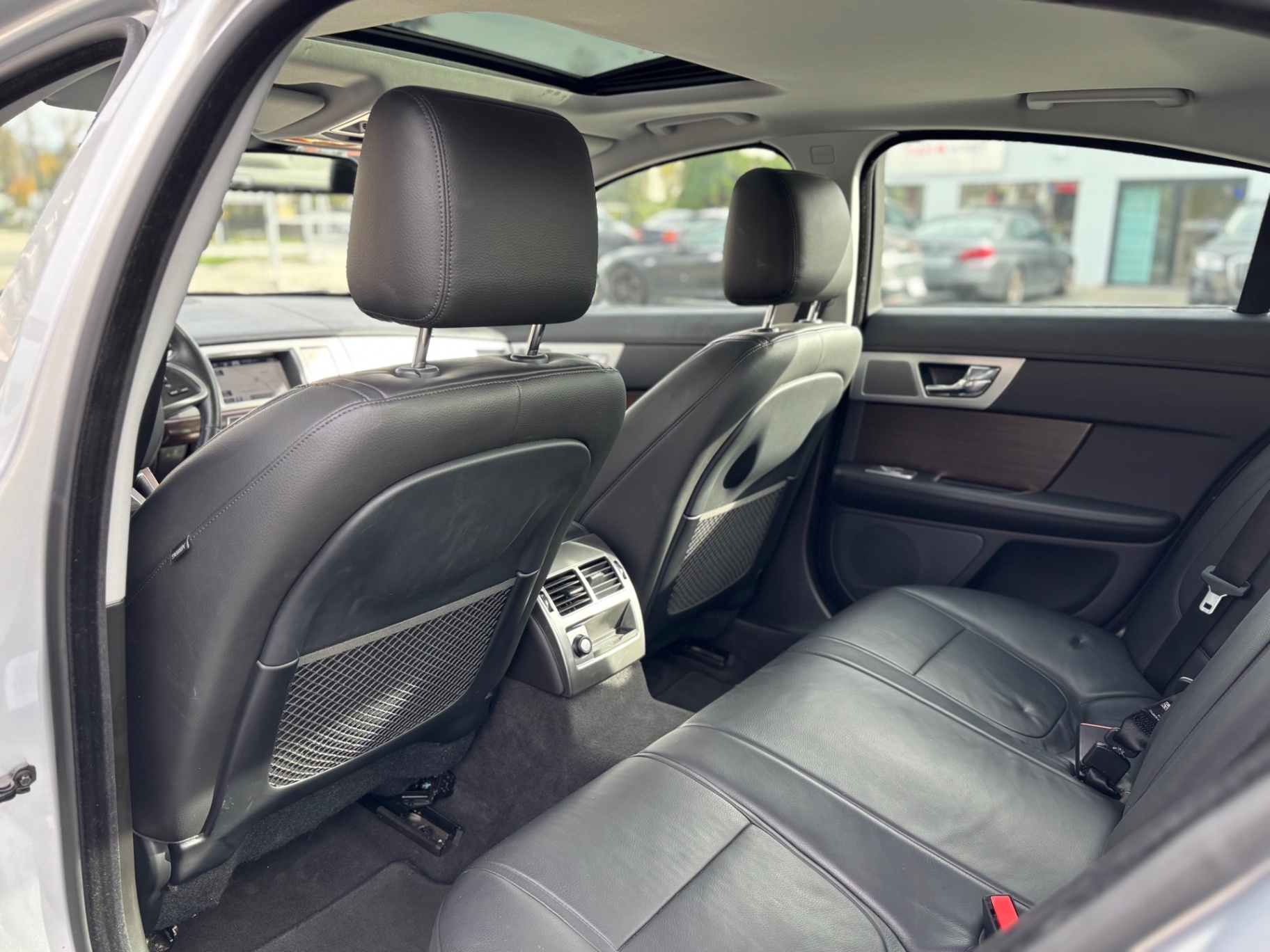 /canwestautoinc/2013-Jaguar-XF-8646994831018013.jpg