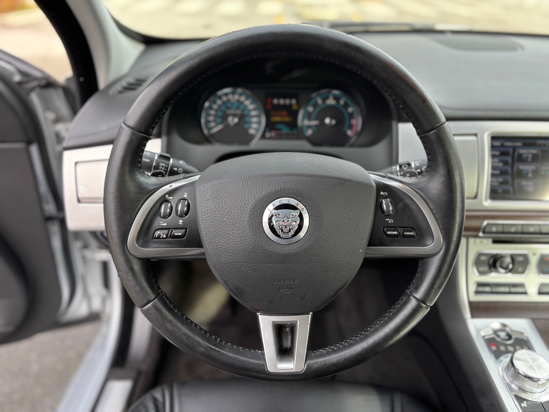 /canwestautoinc/2013-Jaguar-XF-8680582730440403.jpg