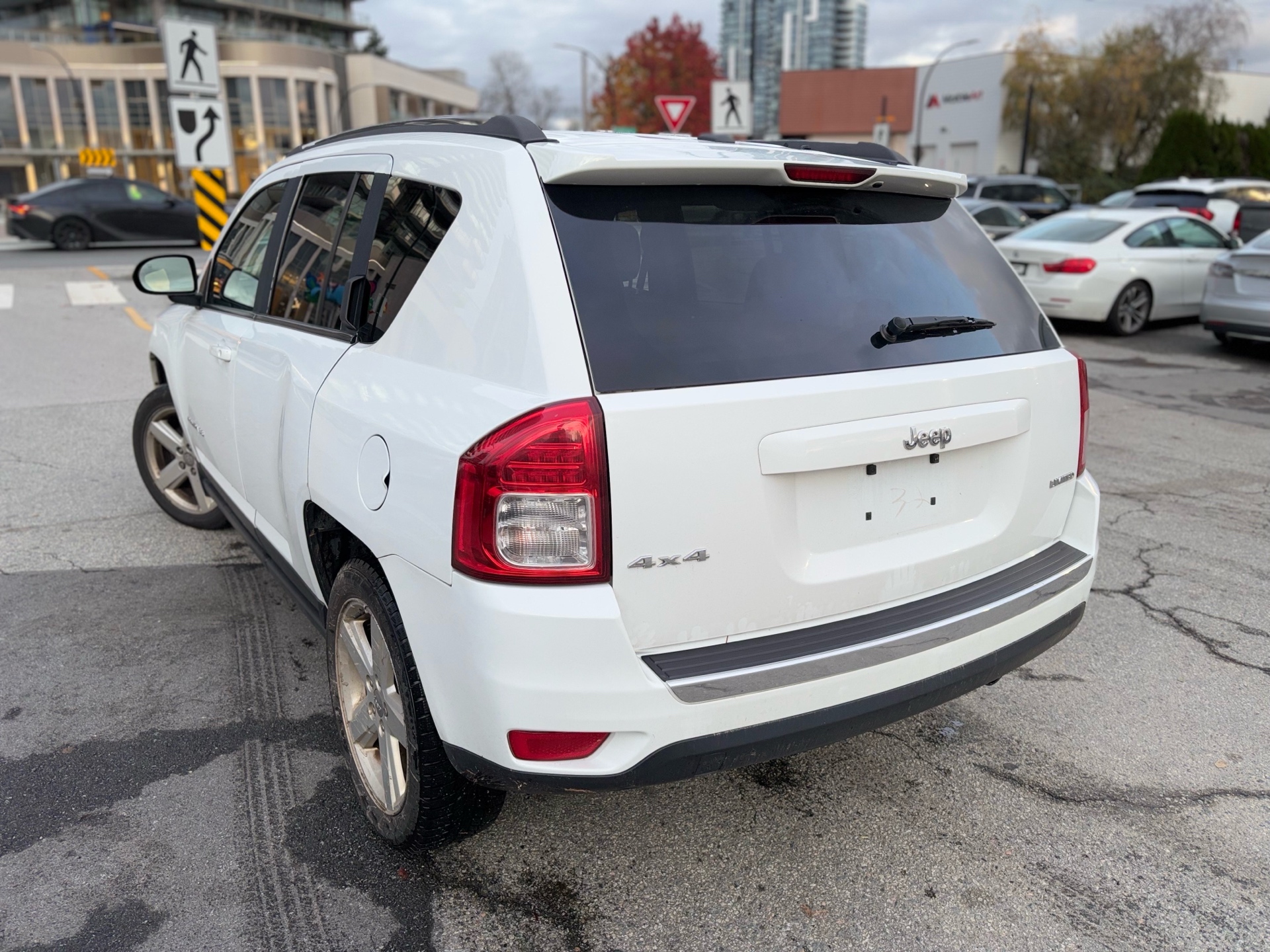 /canwestautoinc/2013-Jeep-Compass-2226559842825231.jpg