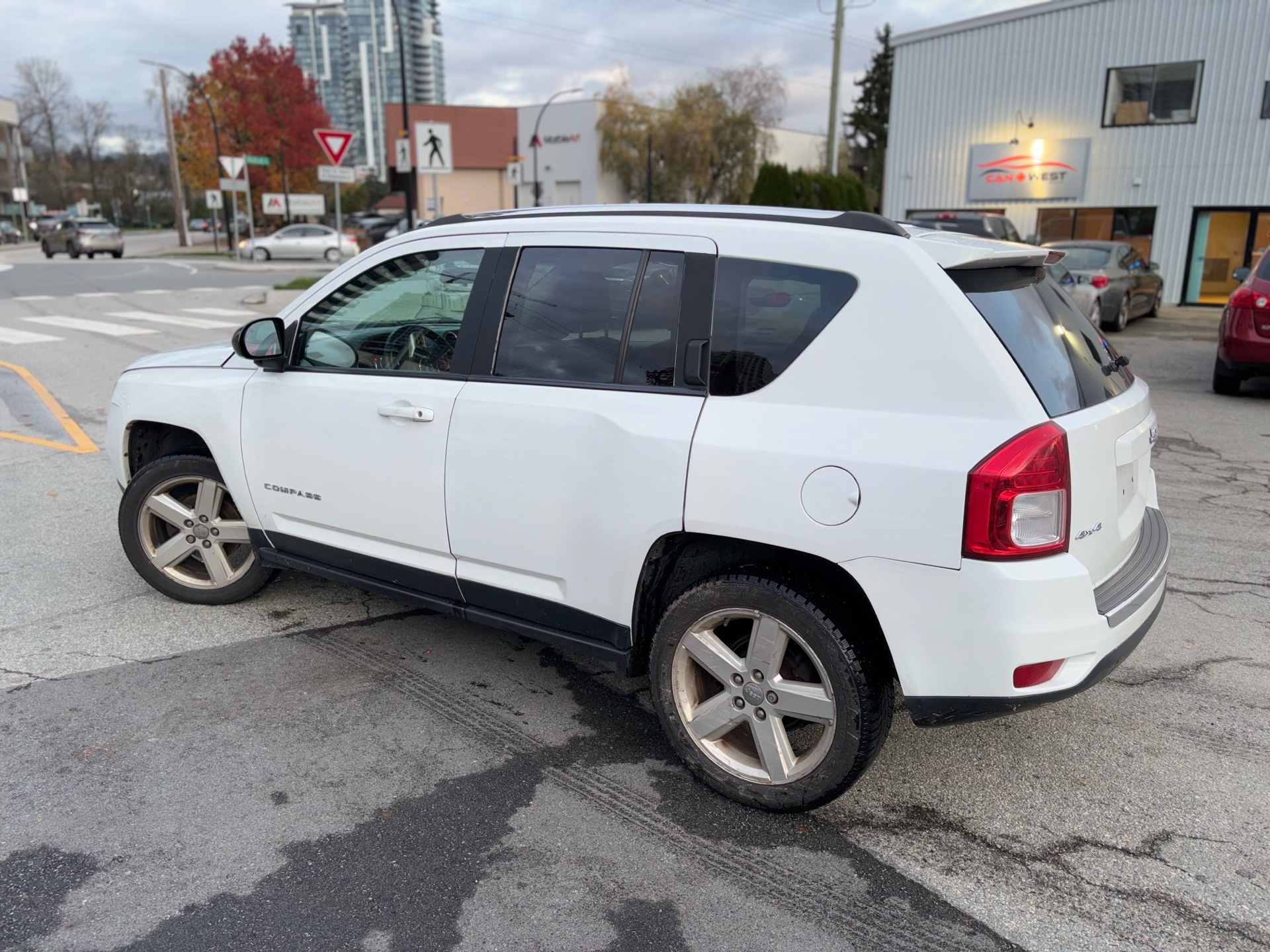 /canwestautoinc/2013-Jeep-Compass-9724844763592446.jpg