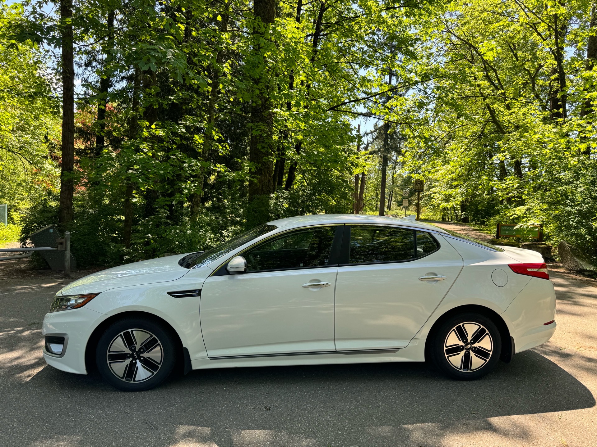 /canwestautoinc/2013-Kia-OptimaHybrid-18024603840371256.jpg