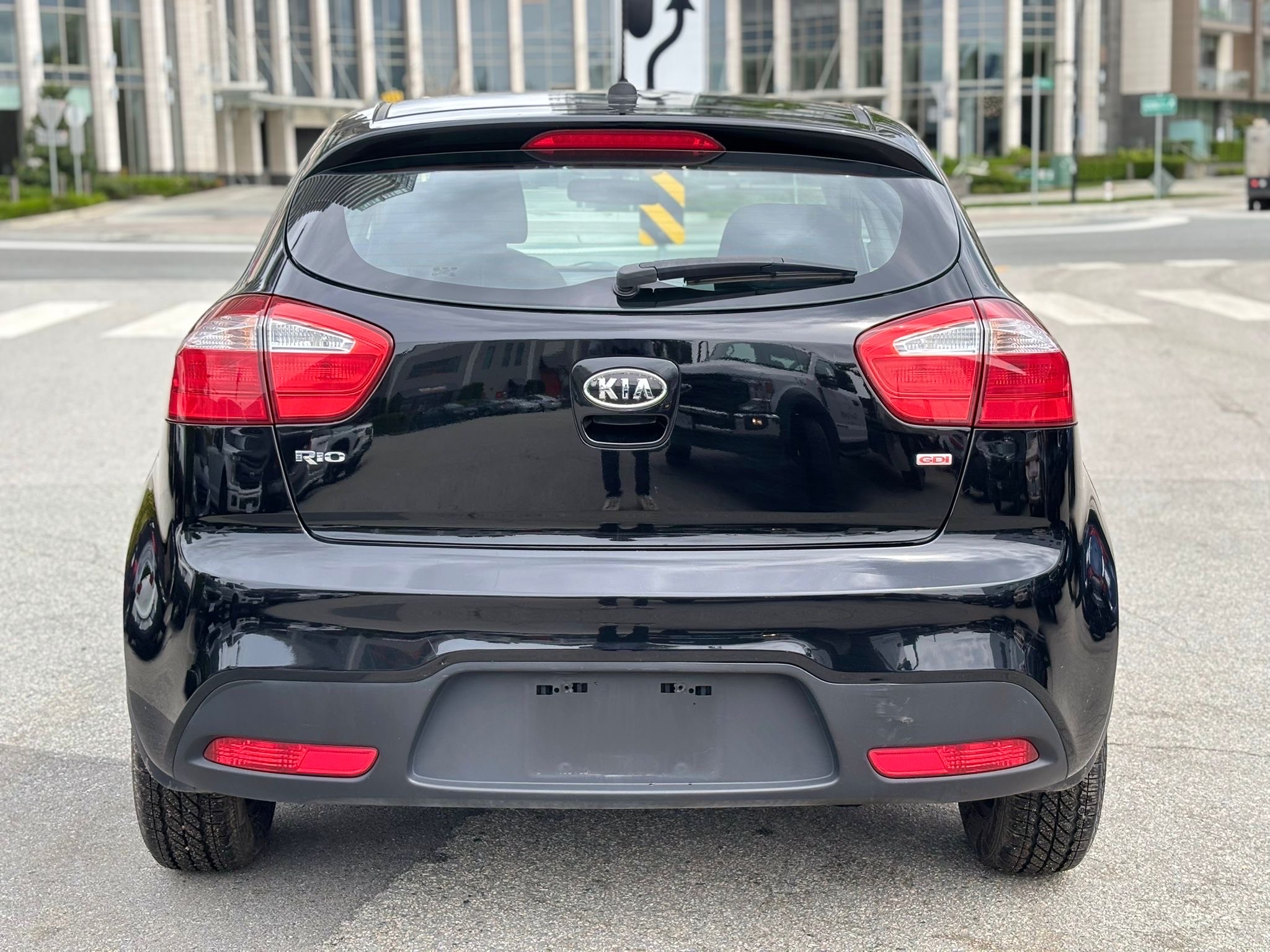 /canwestautoinc/2013-Kia-Rio-9407964380049028.jpg