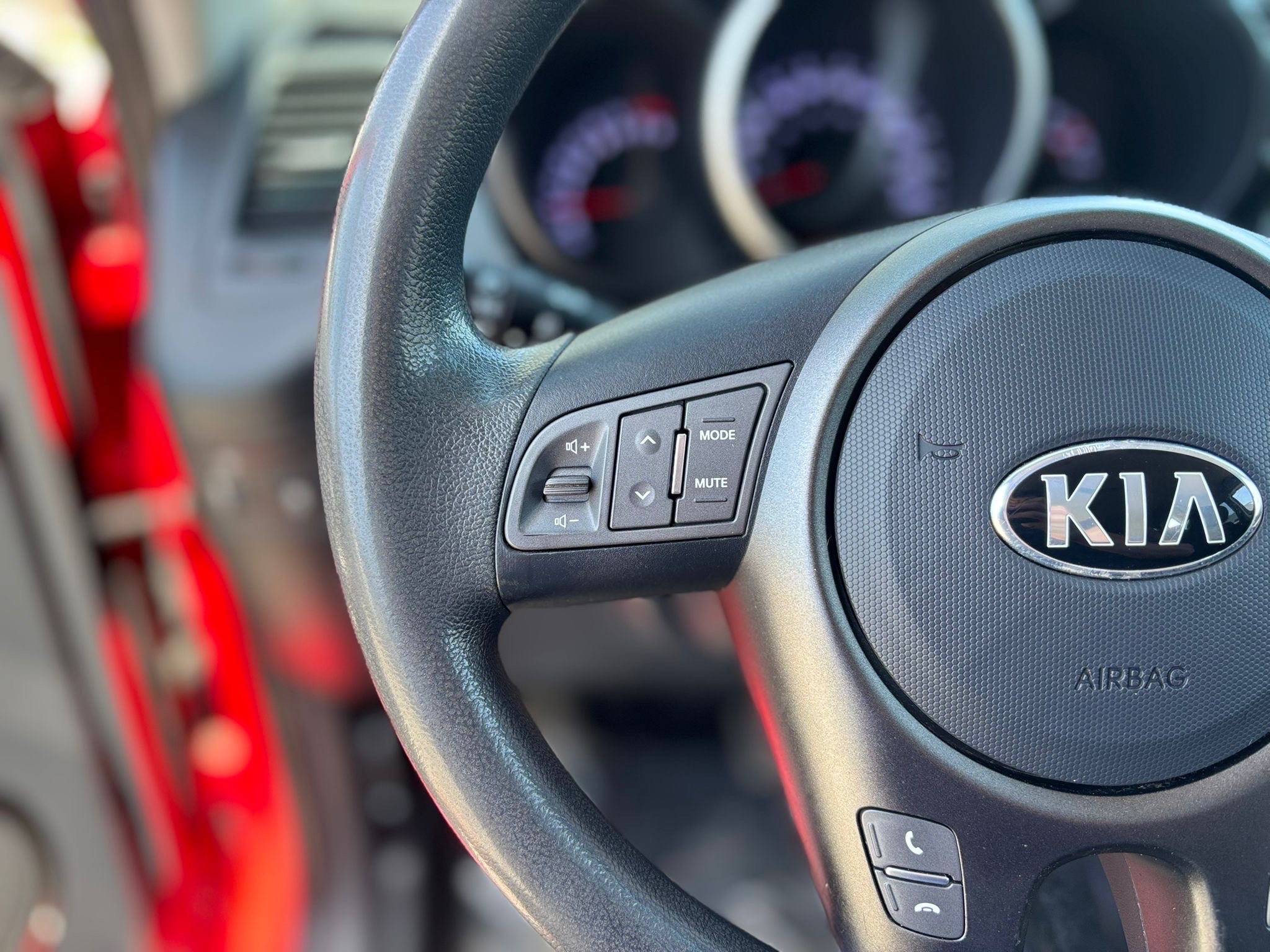 /canwestautoinc/2013-Kia-Soul-23722186672792045.jpg