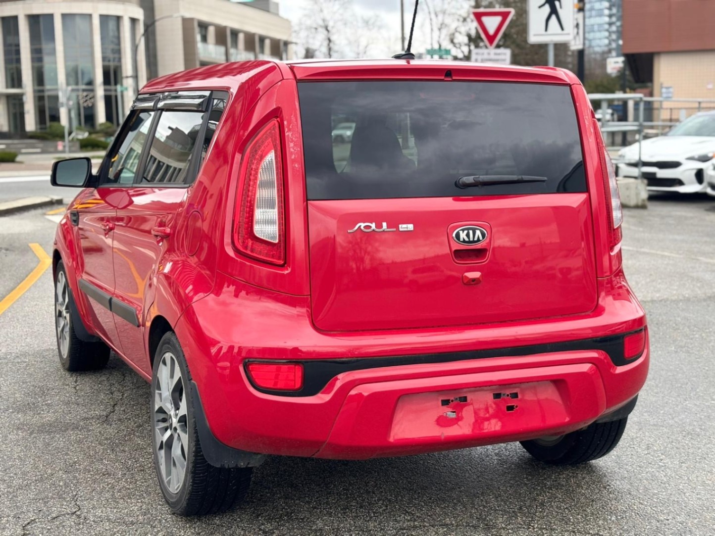 /canwestautoinc/2013-Kia-Soul-4334812502061296.jpg