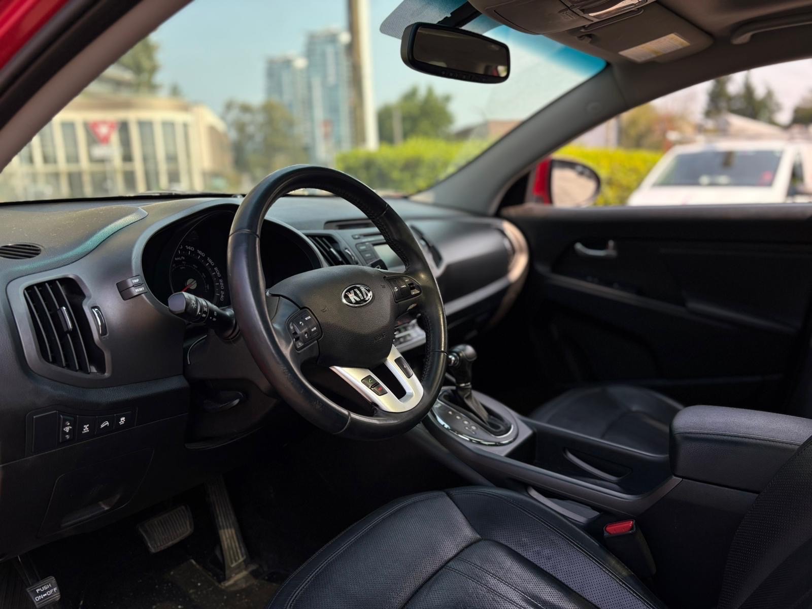 /canwestautoinc/2013-Kia-Sportage-03811460921824206.jpg
