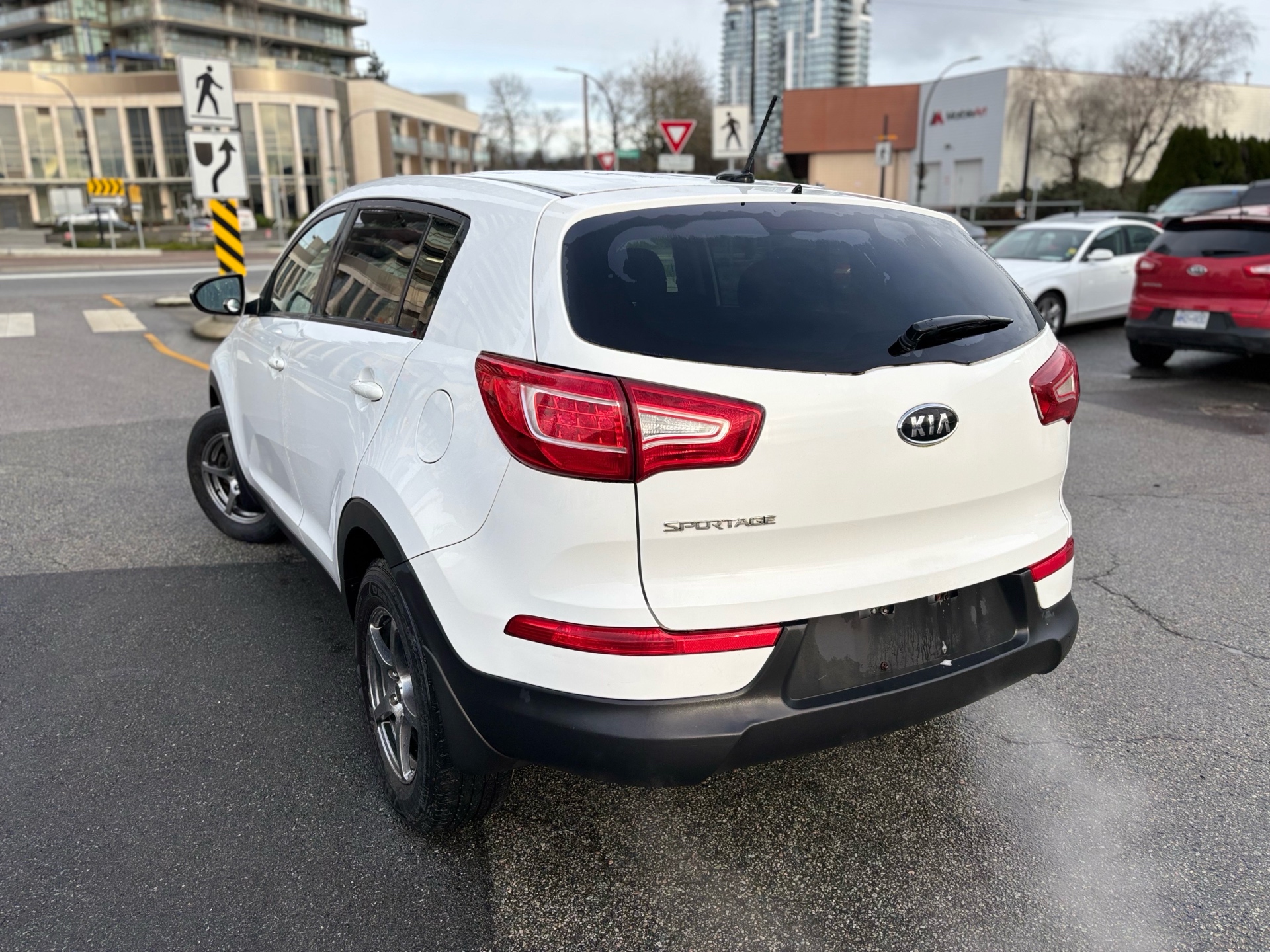 /canwestautoinc/2013-Kia-Sportage-7586338841850377.jpg