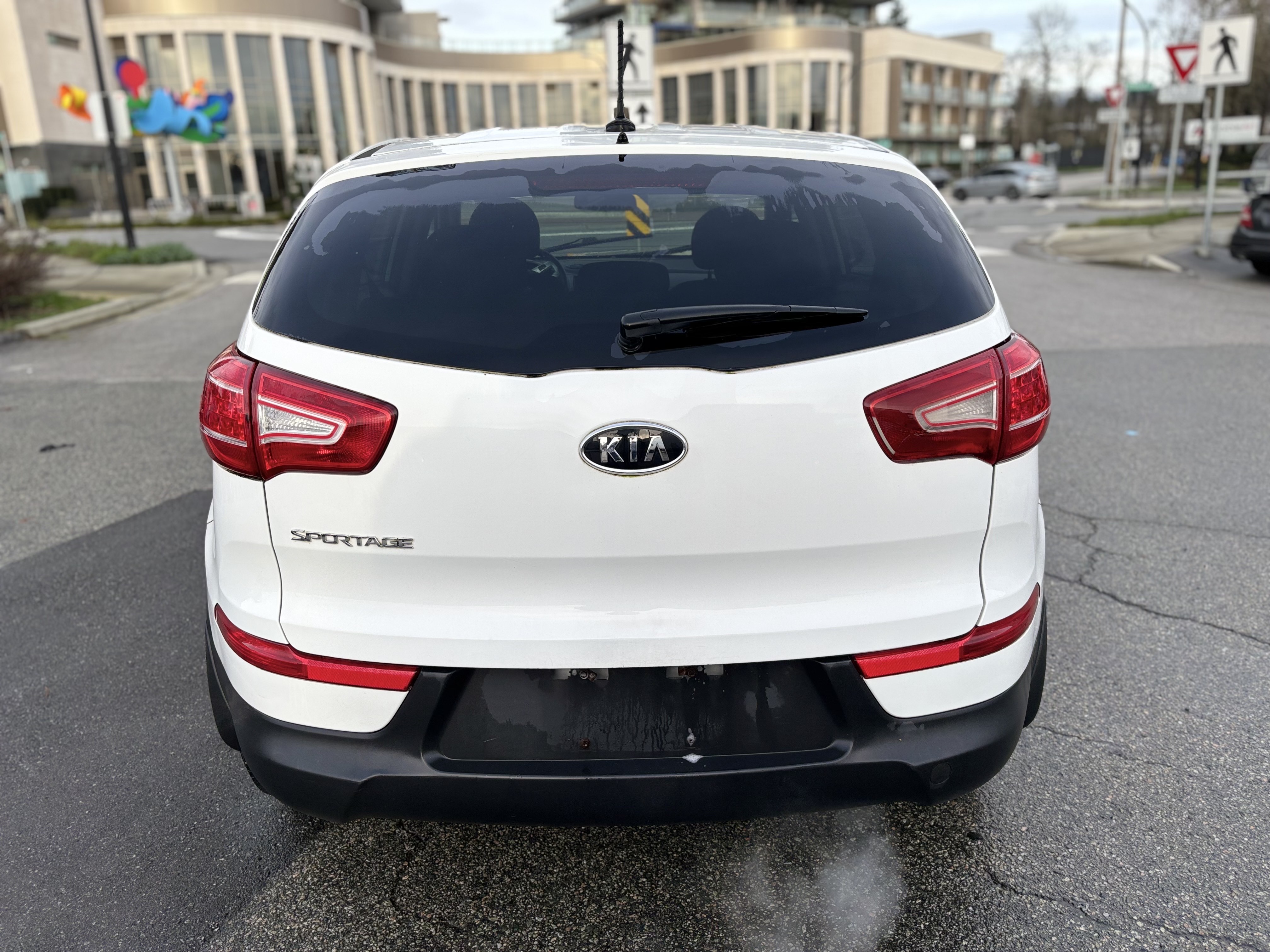 /canwestautoinc/2013-Kia-Sportage-9432362693205047.jpg
