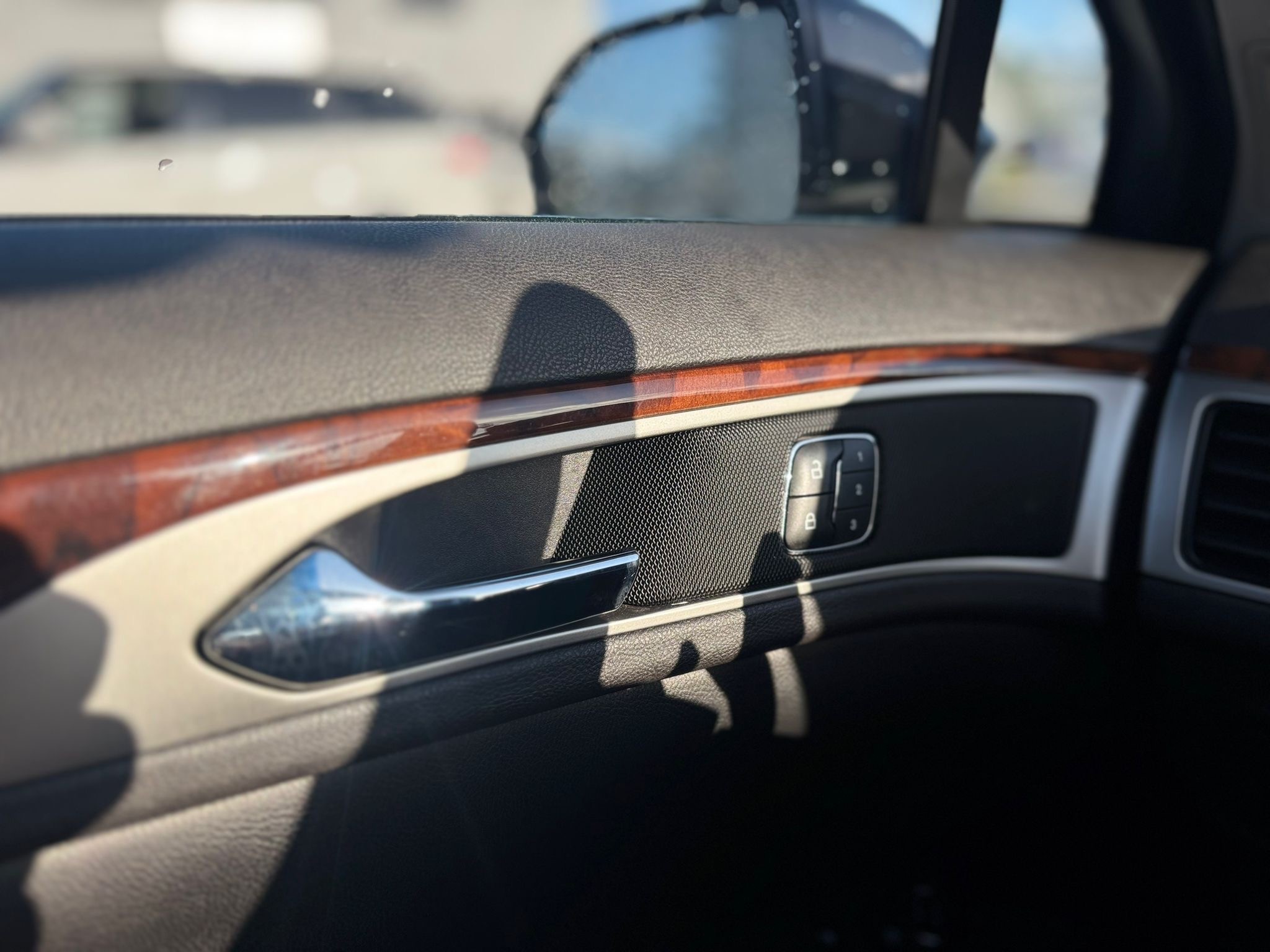 /canwestautoinc/2013-Lincoln-MKZ-1618487484019573.jpg