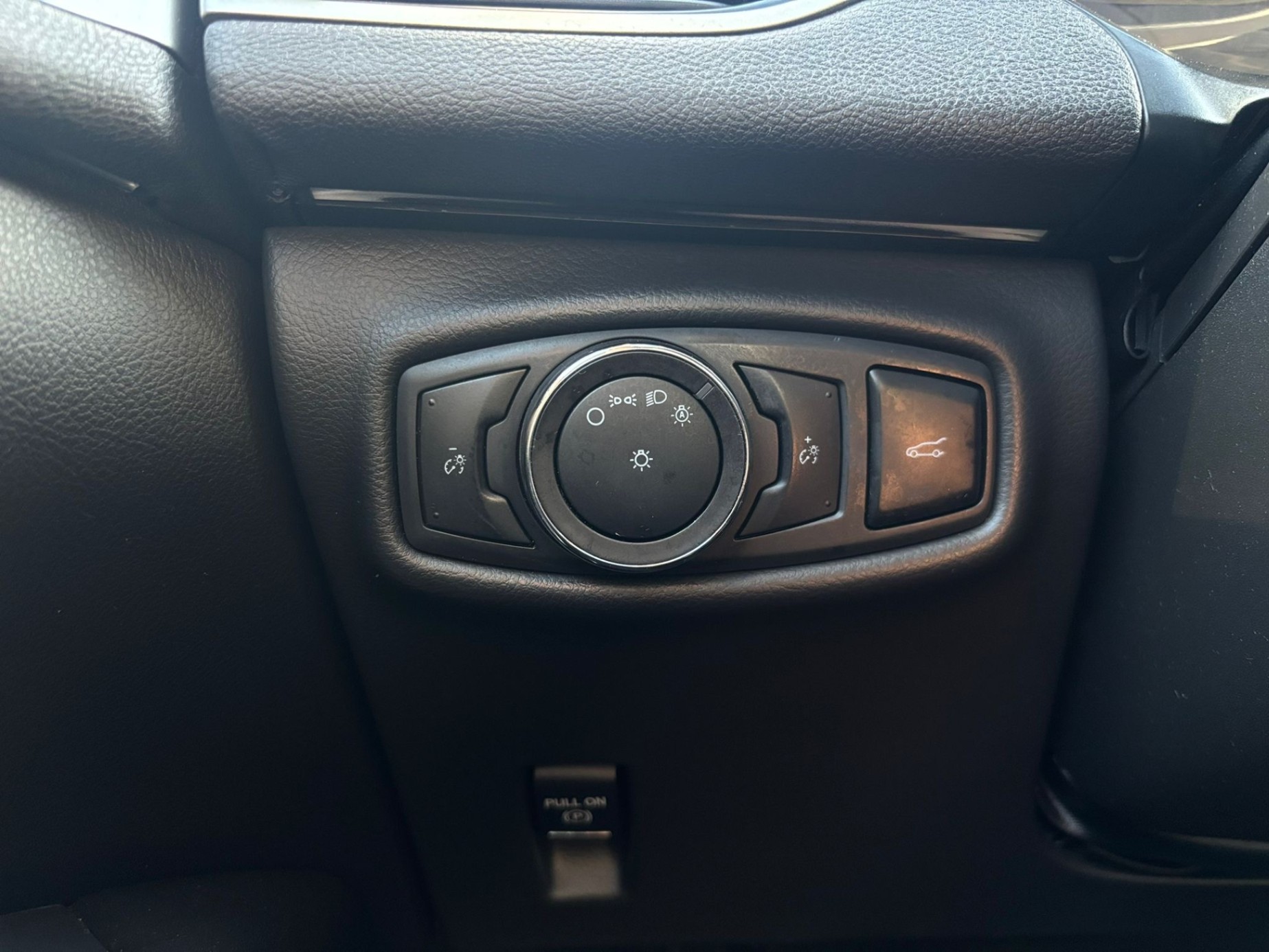 /canwestautoinc/2013-Lincoln-MKZ-18713268654121396.jpg