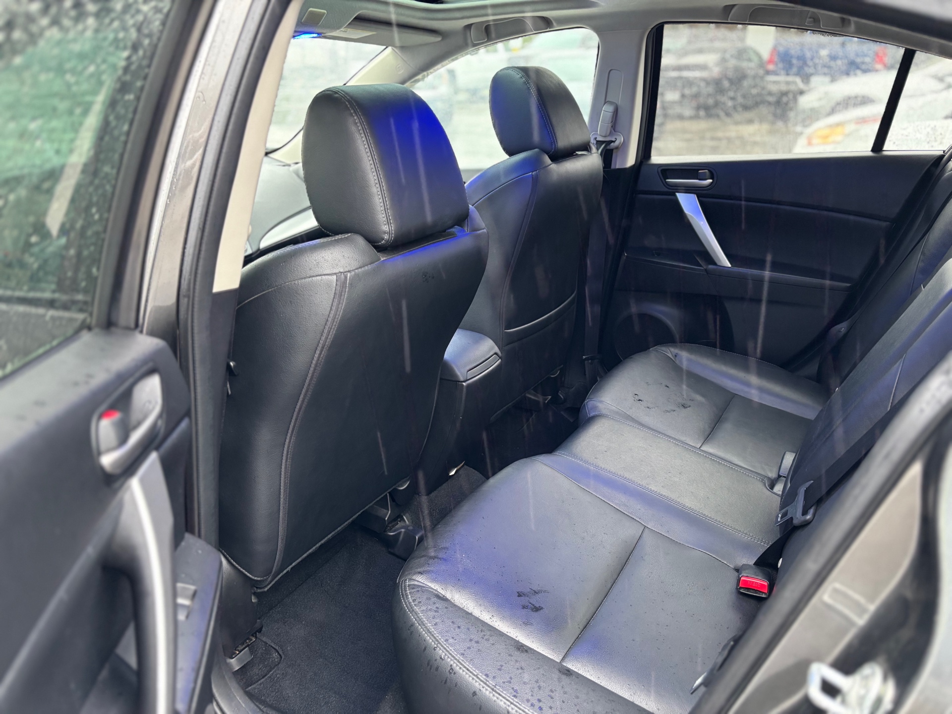 /canwestautoinc/2013-Mazda-Mazda3-7618846373555612.jpg